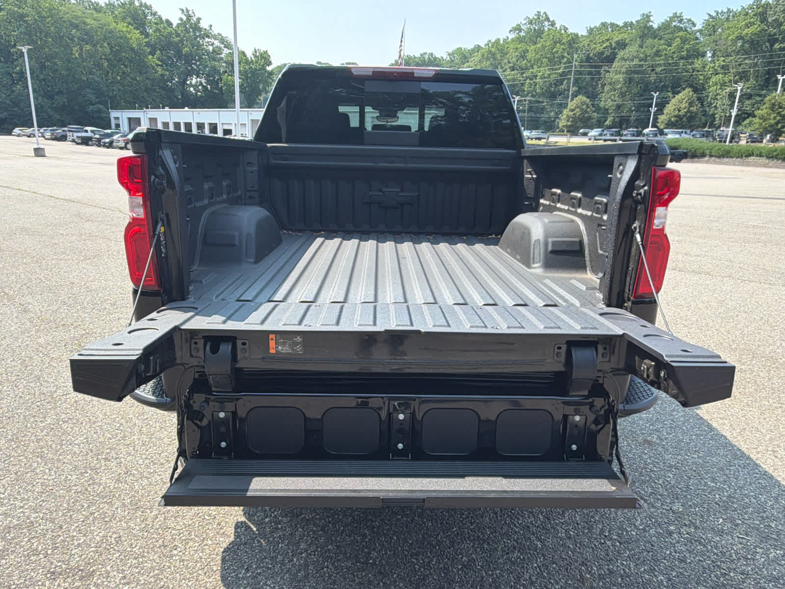 2026 Chevrolet Silverado 1500 ZR2 - Photo 11