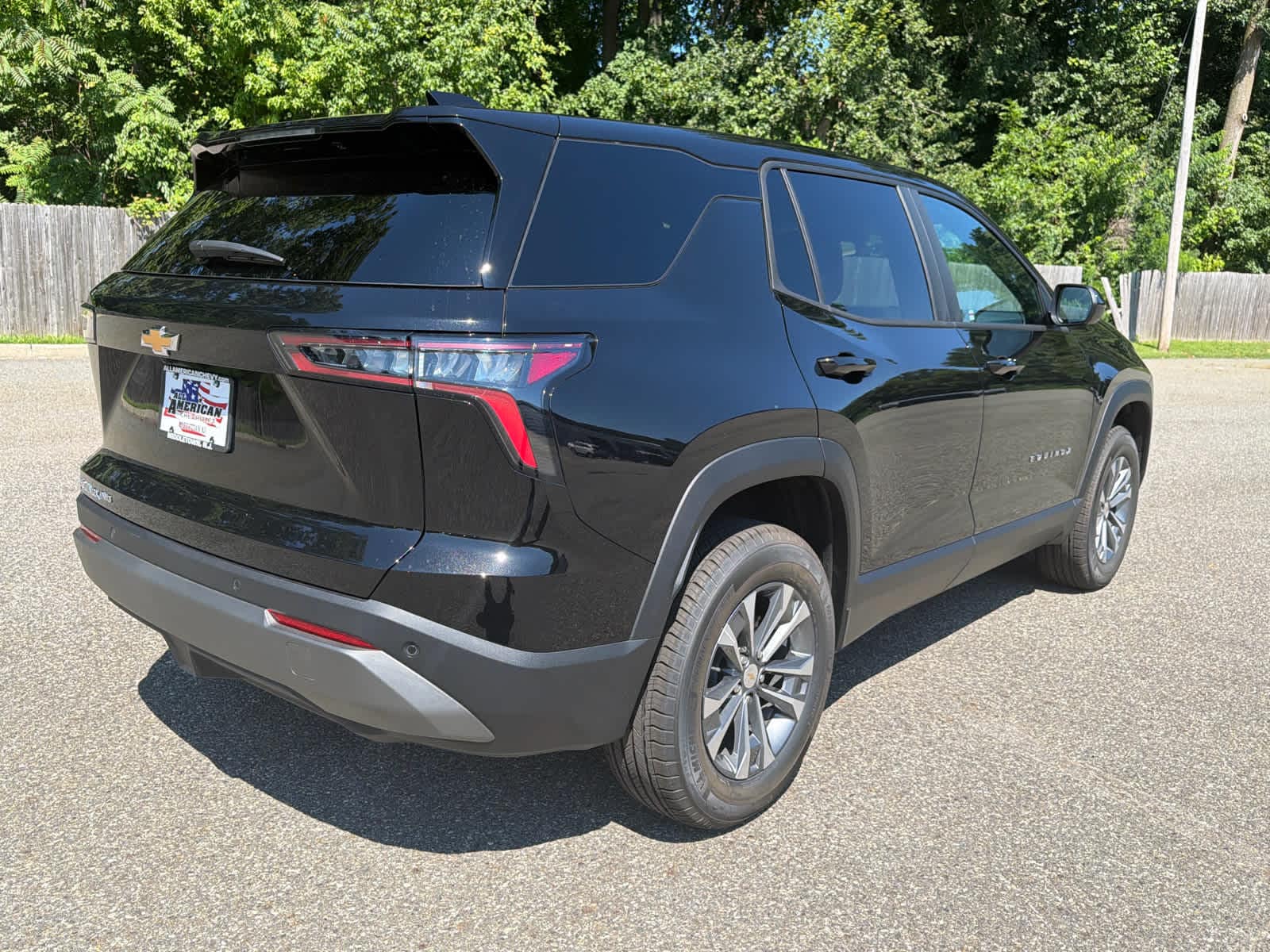2027 Chevrolet Equinox LT - Photo 7