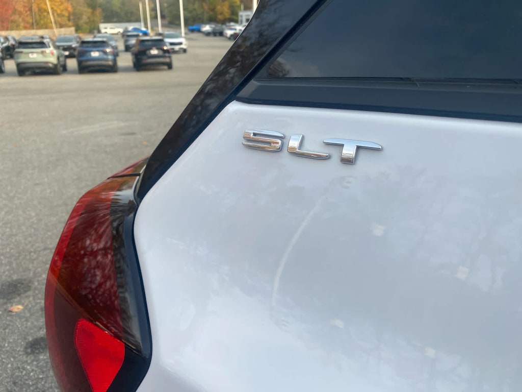 Used 2022 GMC Terrain SLT SUV