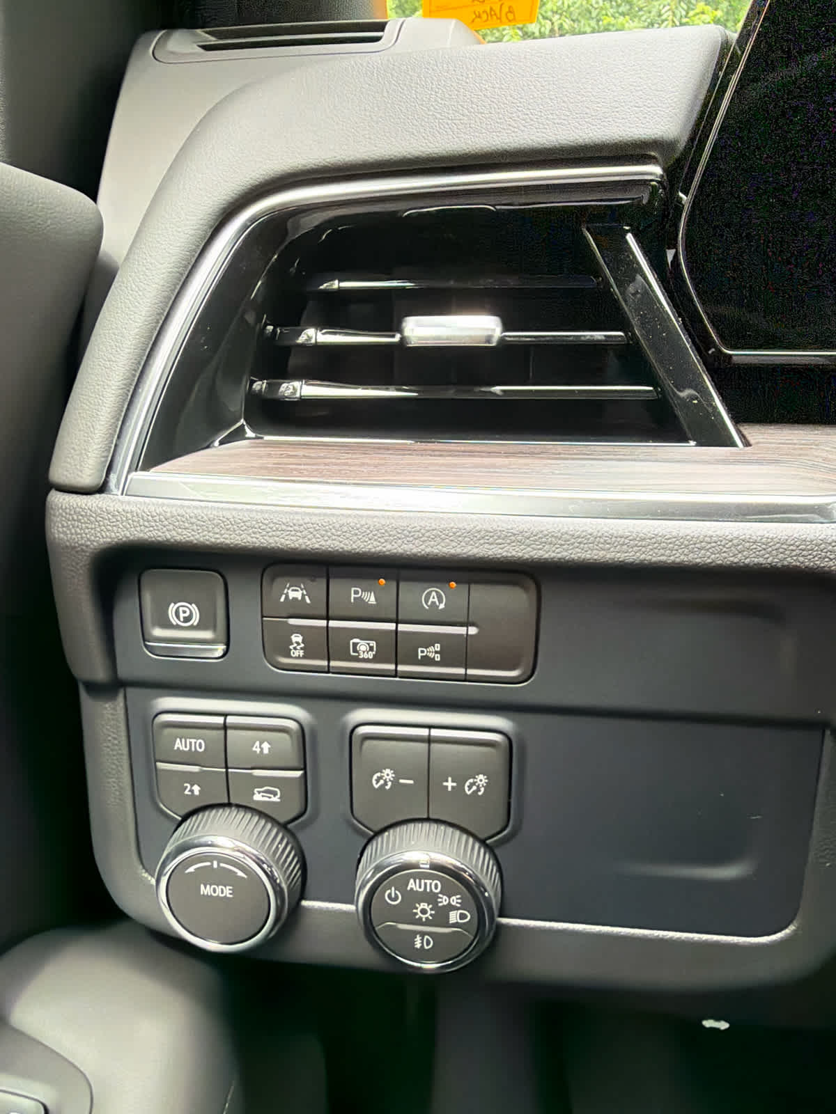 2026 Chevrolet Tahoe LT - Photo 24