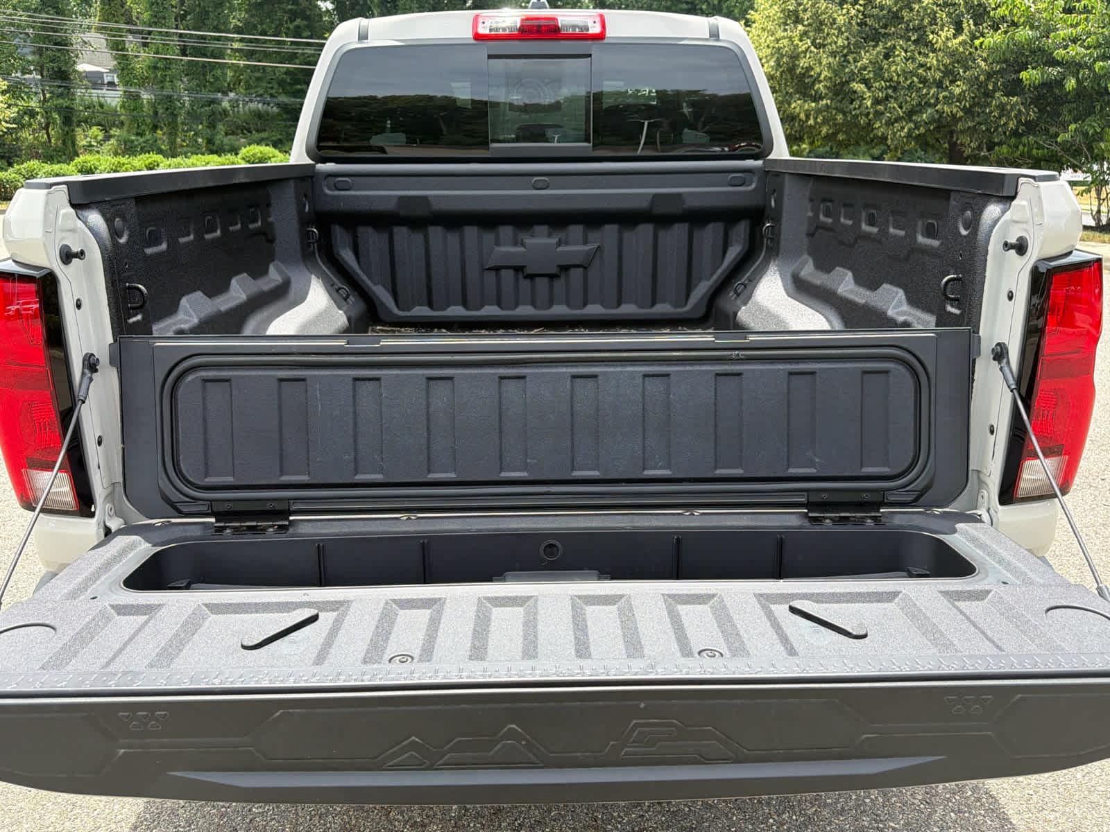 2026 Chevrolet Colorado ZR2 - Photo 10