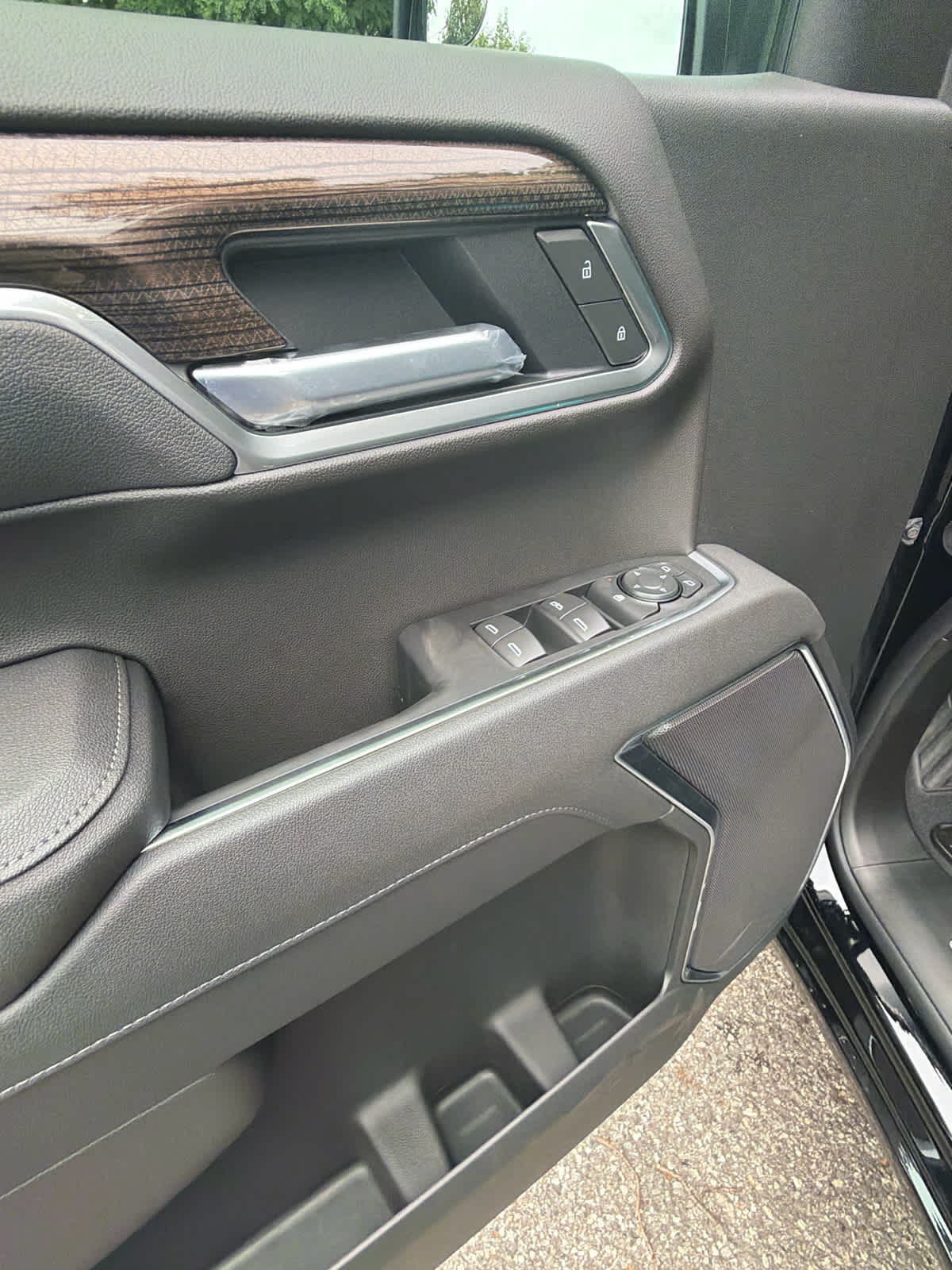 2026 Chevrolet Silverado 1500 LT - Photo 17