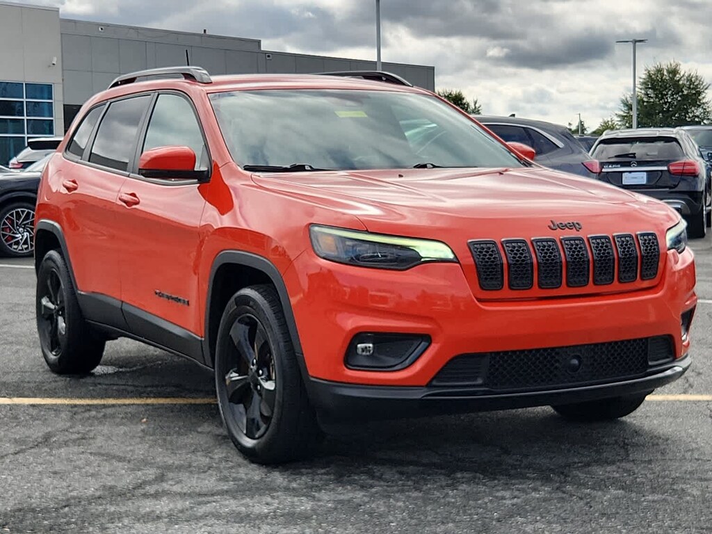 Used 2021 Jeep Cherokee Altitude