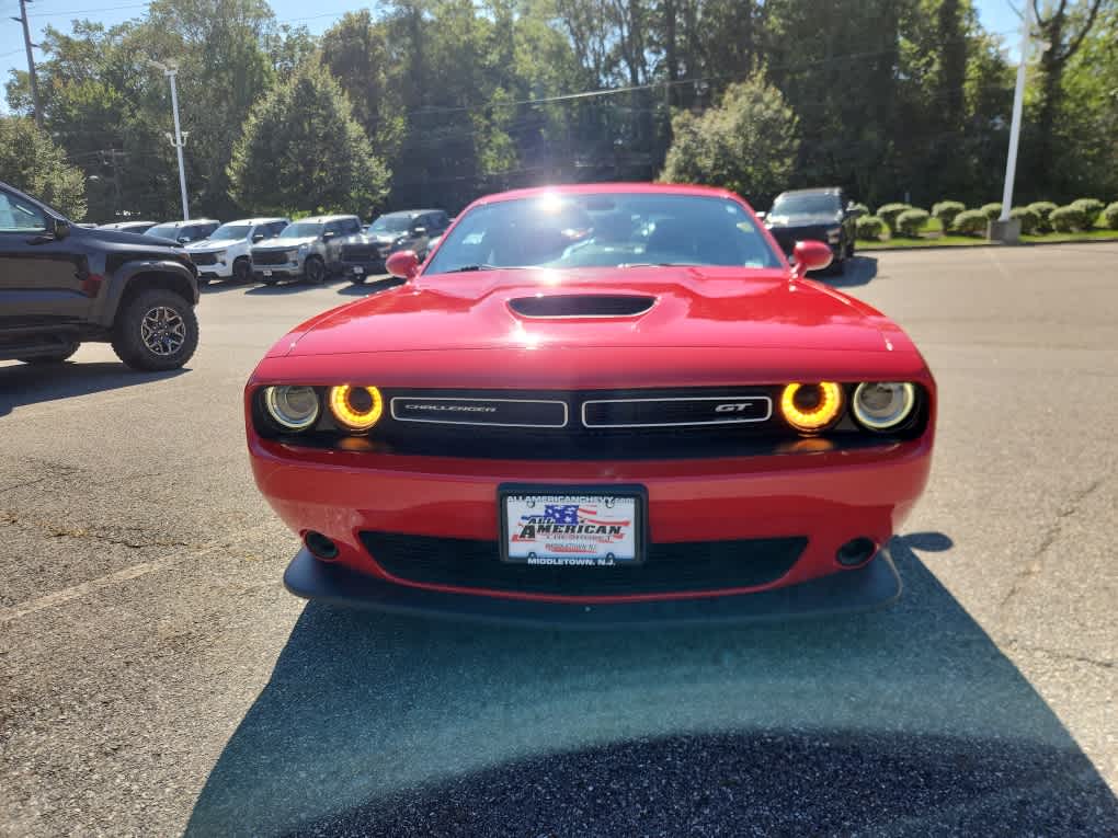 2023 Dodge Challenger GT photo 2