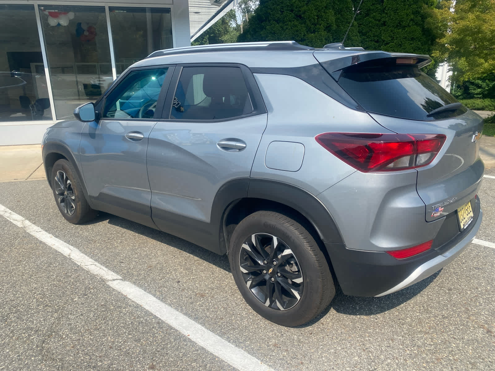 2023 Chevrolet Trailblazer LT photo 2