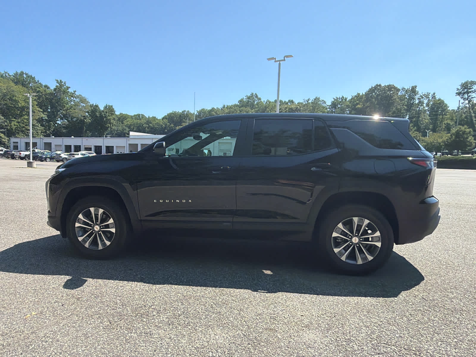 2027 Chevrolet Equinox LT - Photo 11