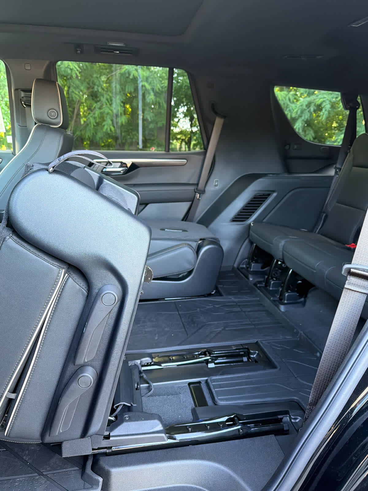 2026 Chevrolet Tahoe Premier - Photo 16