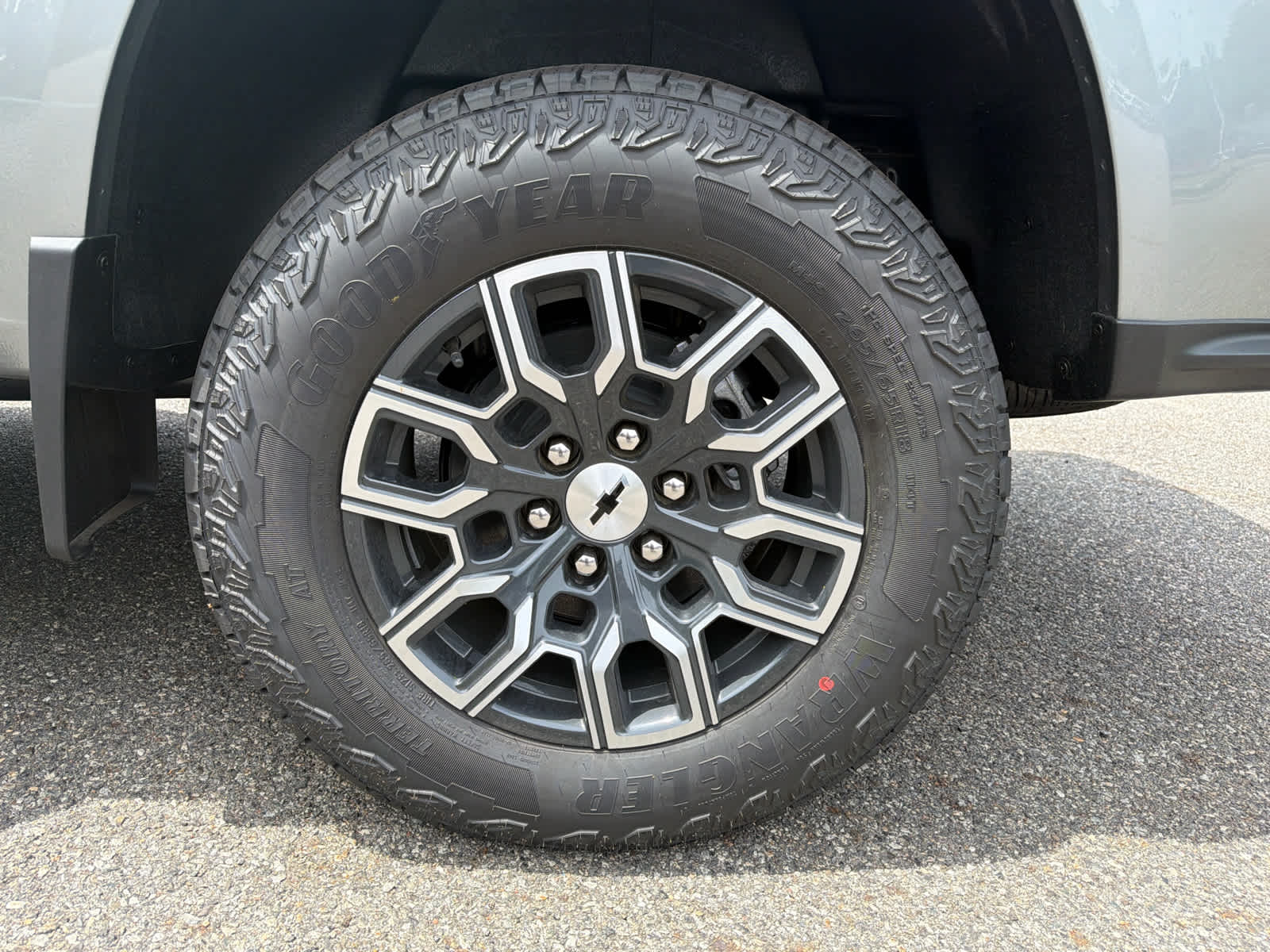 2026 Chevrolet Colorado Z71 - Photo 13