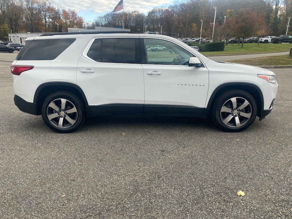 Used 2020 Chevrolet Traverse LT Leather SUV