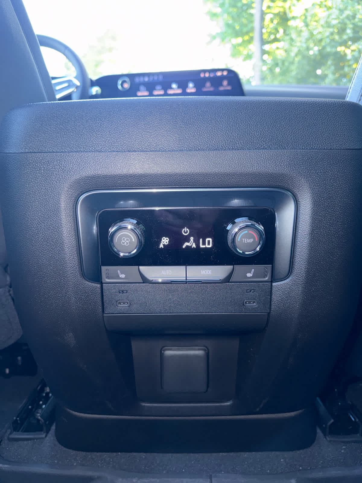 2026 Chevrolet Tahoe Premier - Photo 22