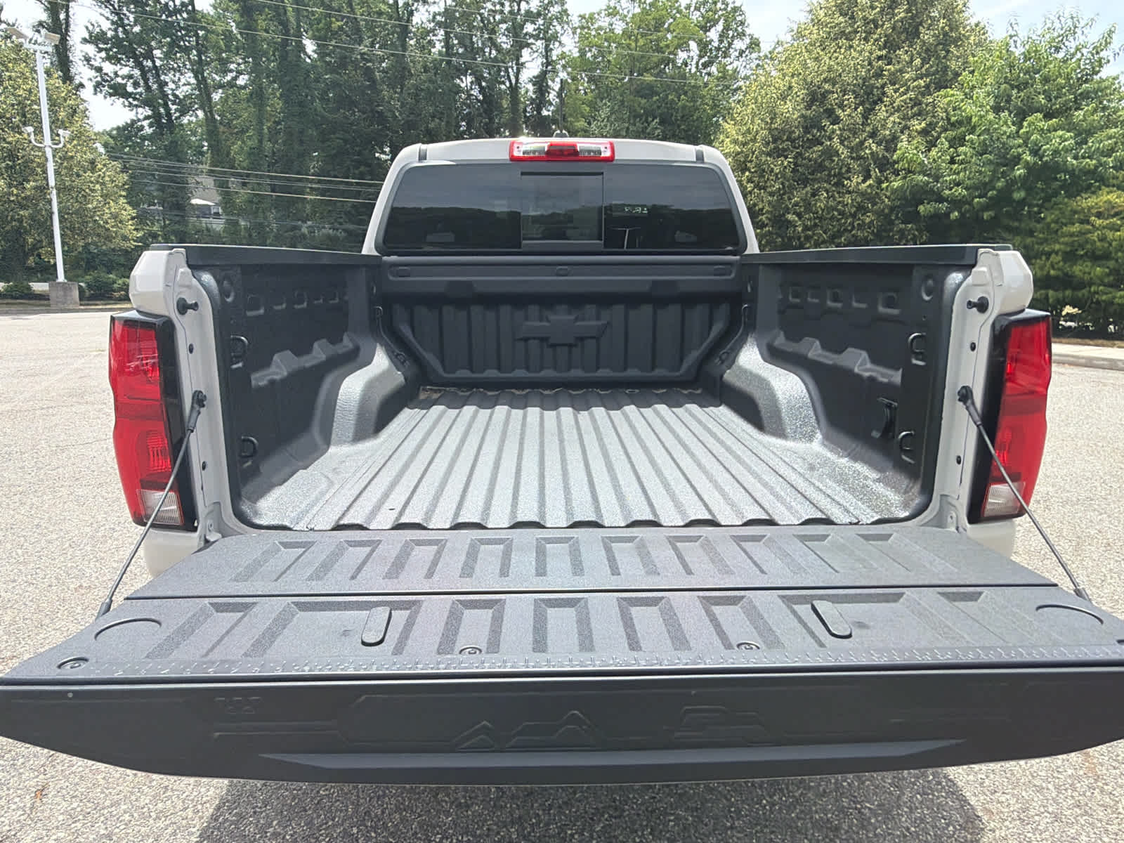 2026 Chevrolet Colorado ZR2 - Photo 8