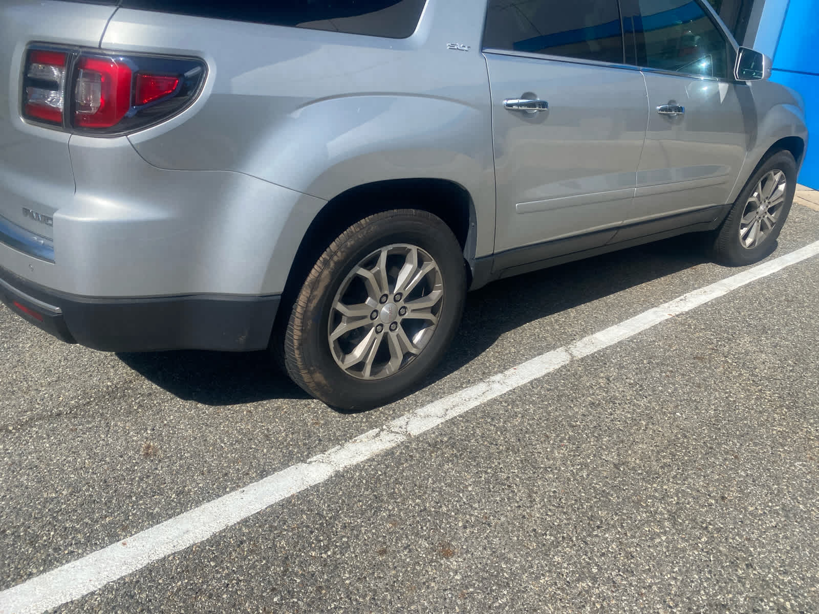 2016 Gmc Acadia SLT photo 2