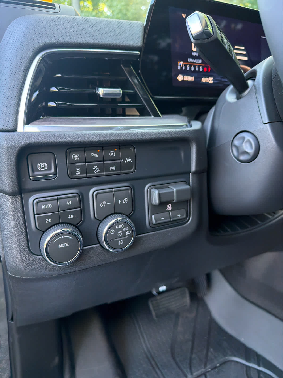 2026 Chevrolet Tahoe Premier - Photo 26