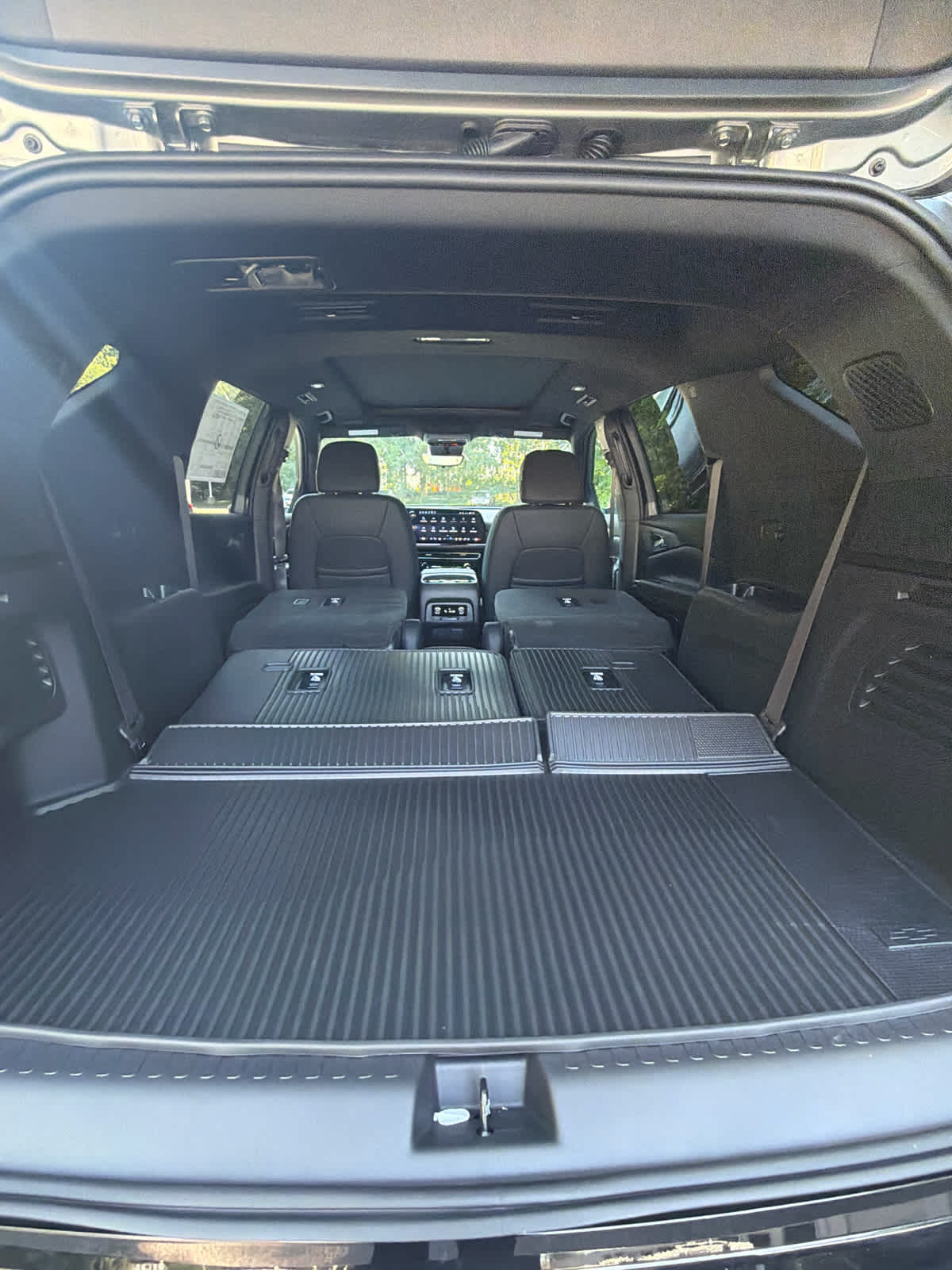 2027 Chevrolet Traverse RS - Photo 16