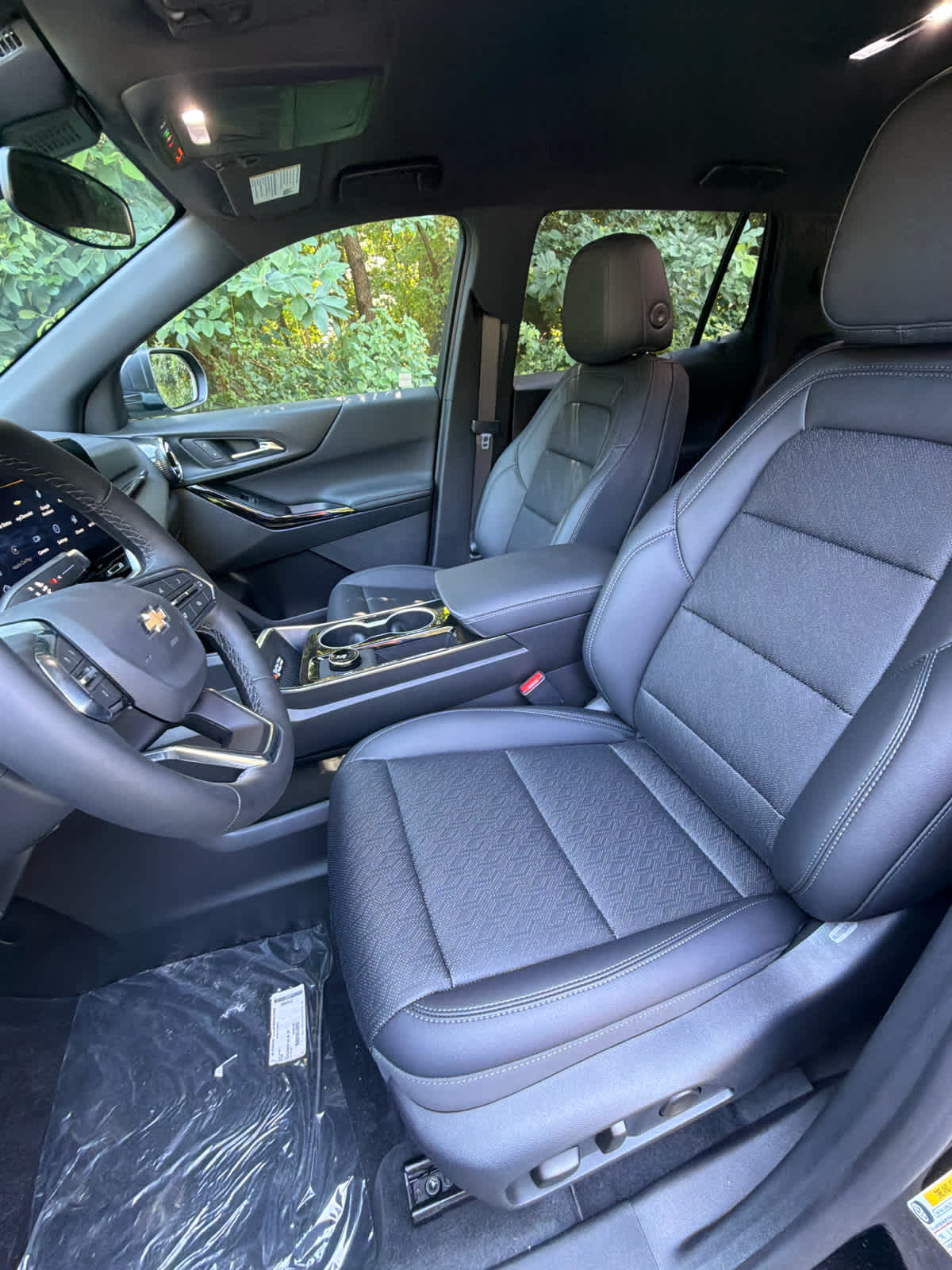 2027 Chevrolet Equinox LT - Photo 19