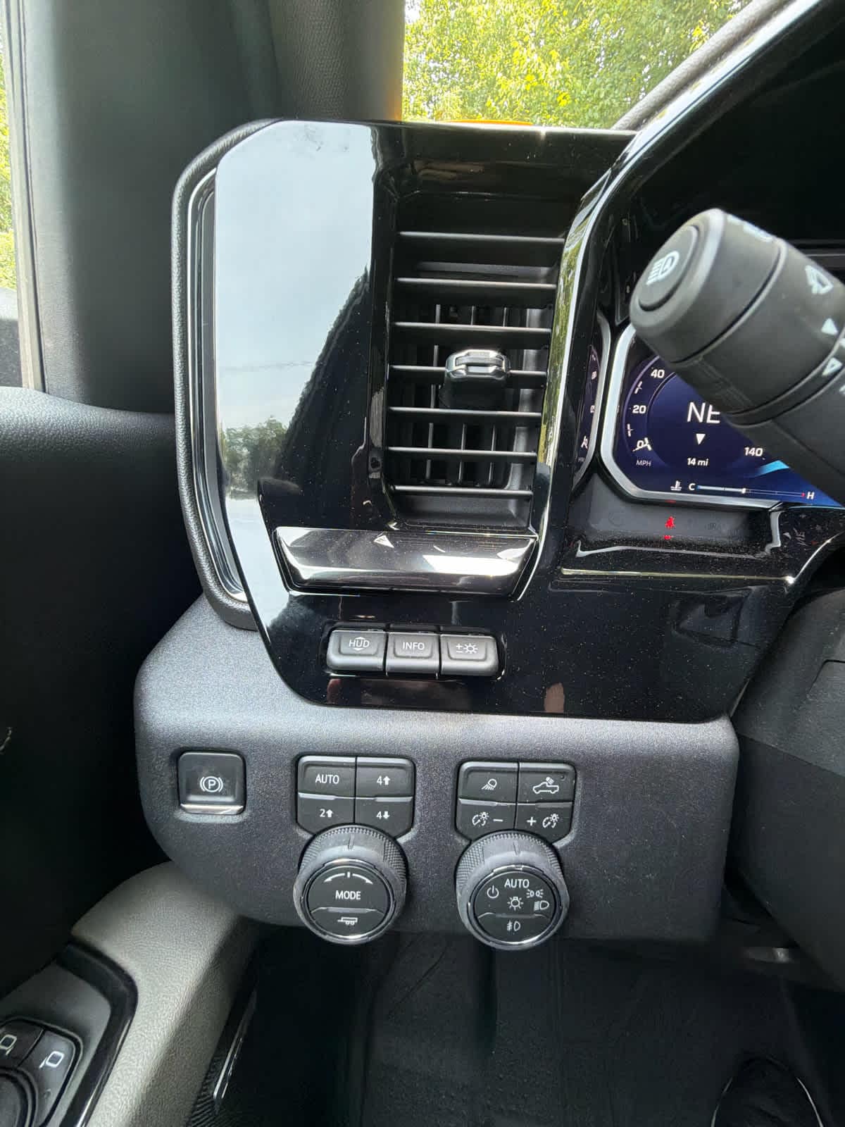 2026 Chevrolet Silverado 2500 HD ZR2 - Photo 24