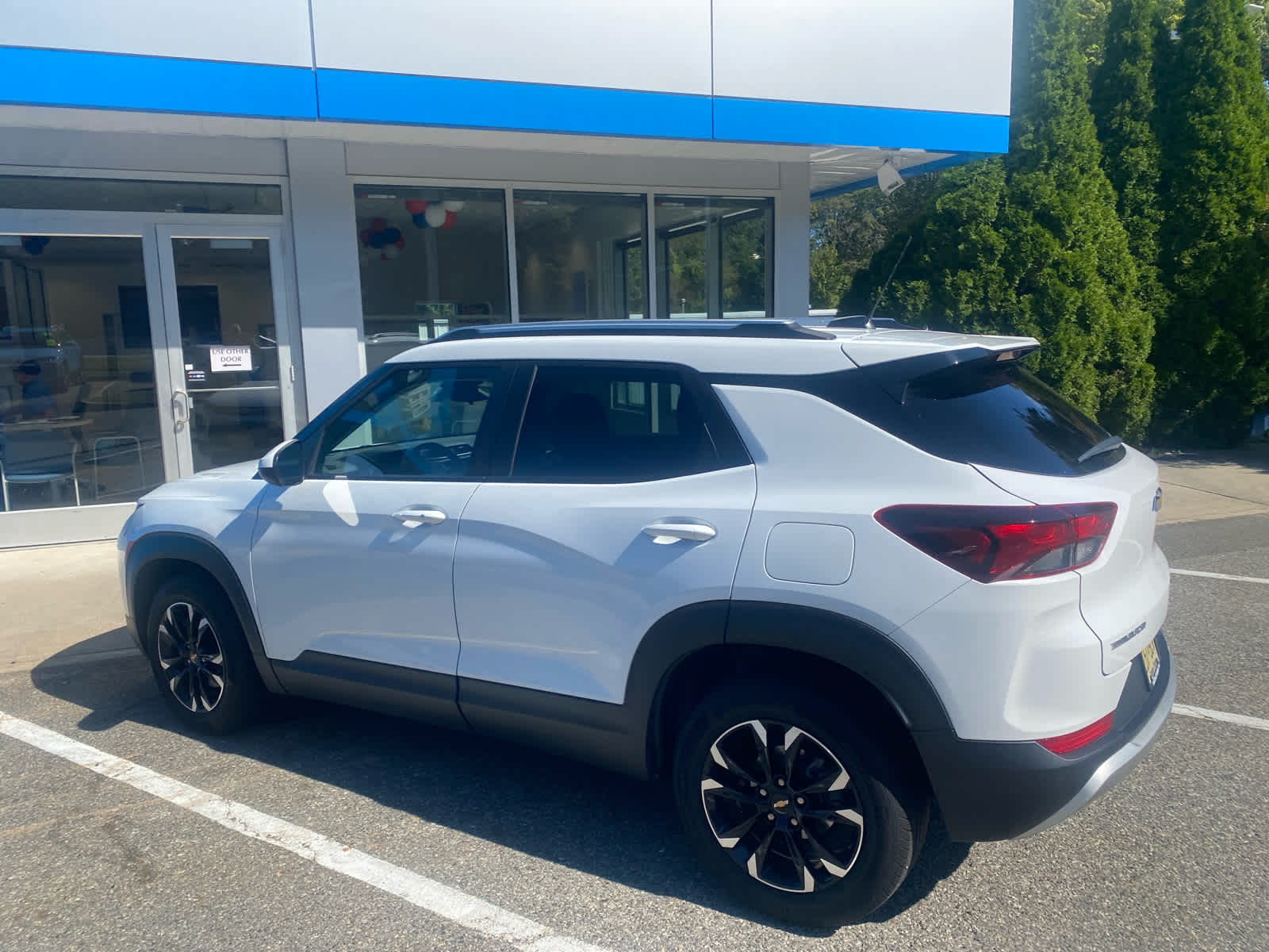 2023 Chevrolet Trailblazer LT photo 3
