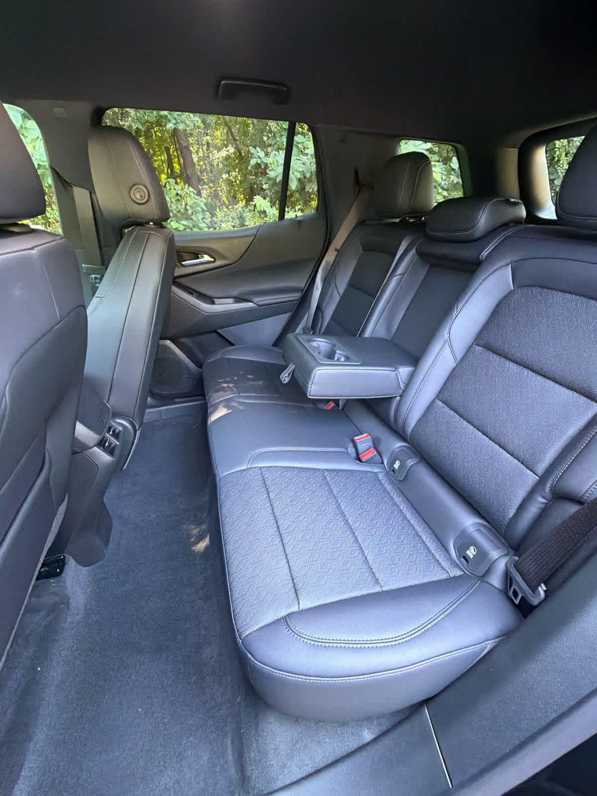 2027 Chevrolet Equinox LT - Photo 12