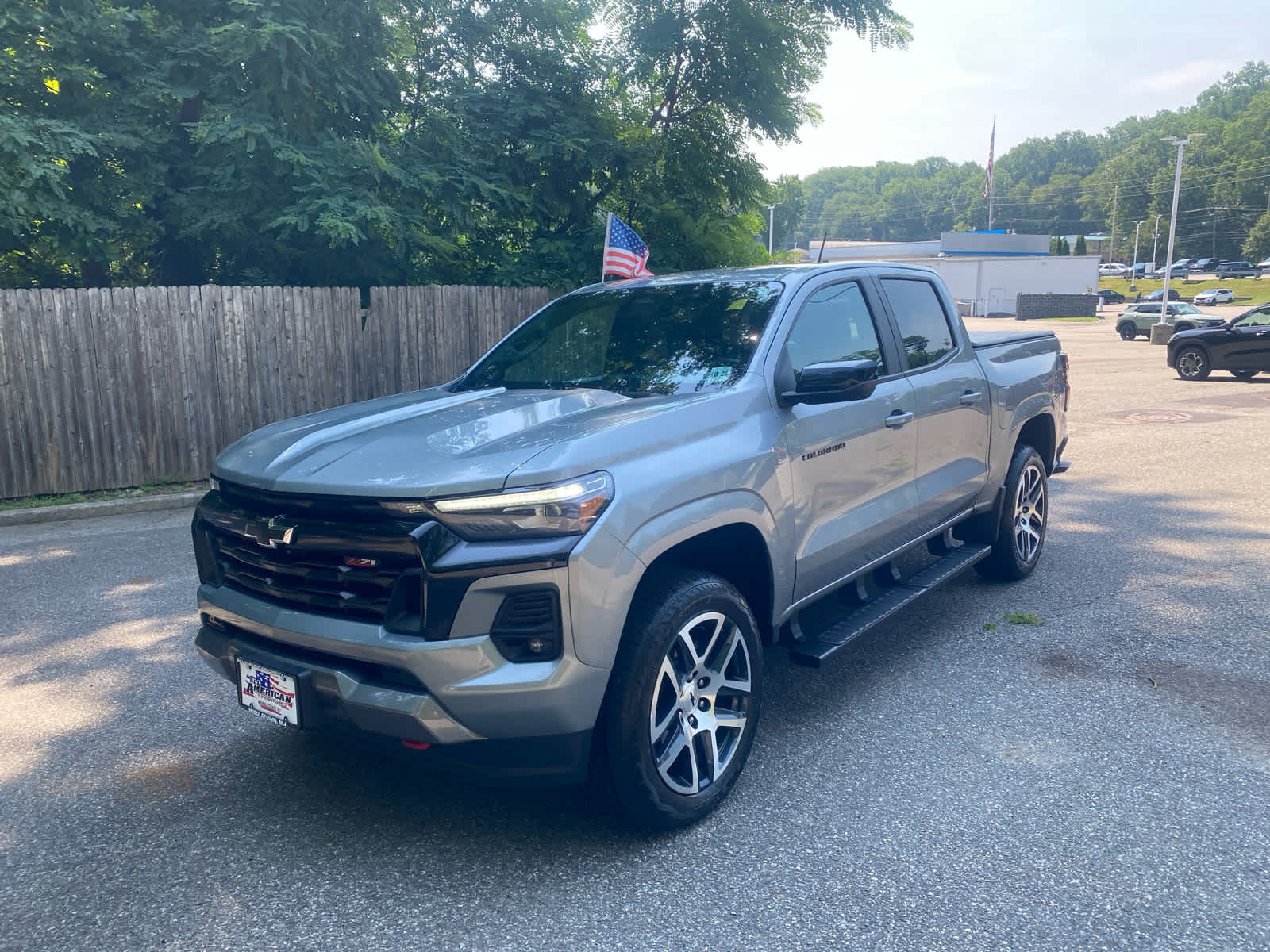 Sterling Gray Metallic 2023 Chevrolet Colorado Pickup Truck Four-Wheel Drive Automatic