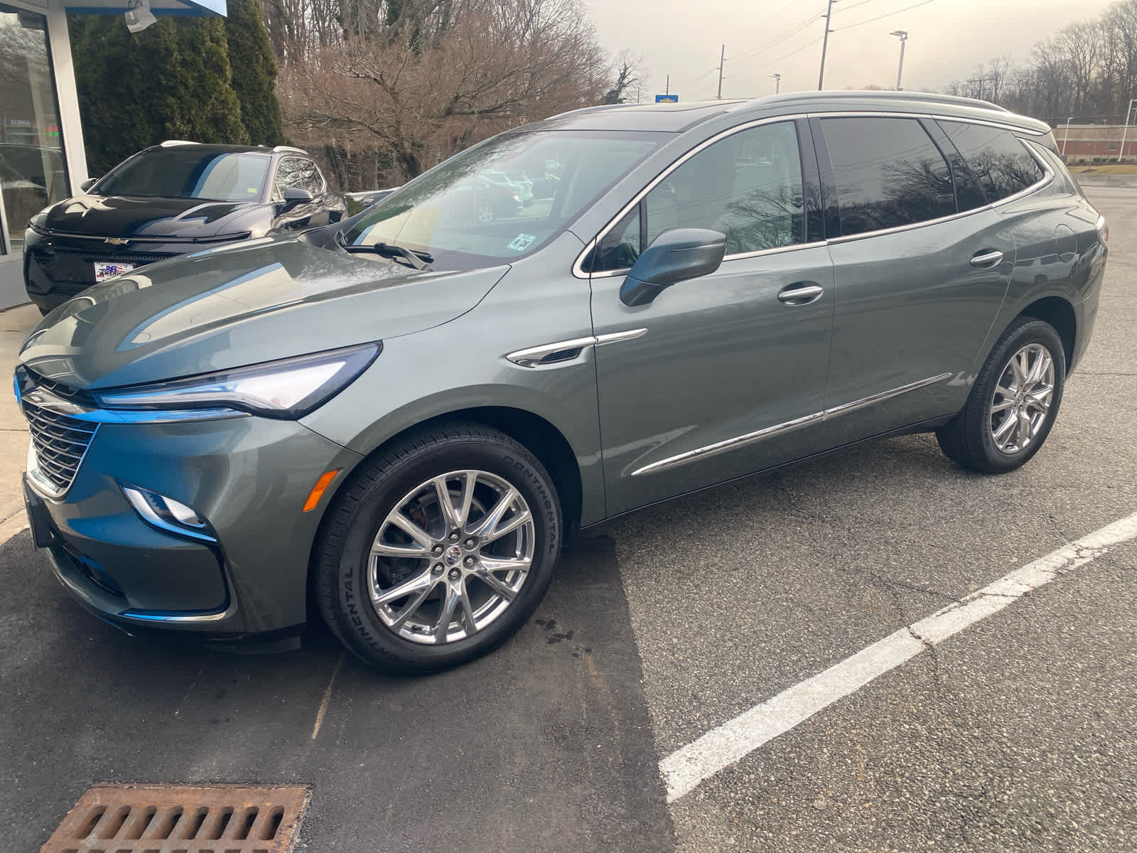 2023 Buick Enclave Essence's photo