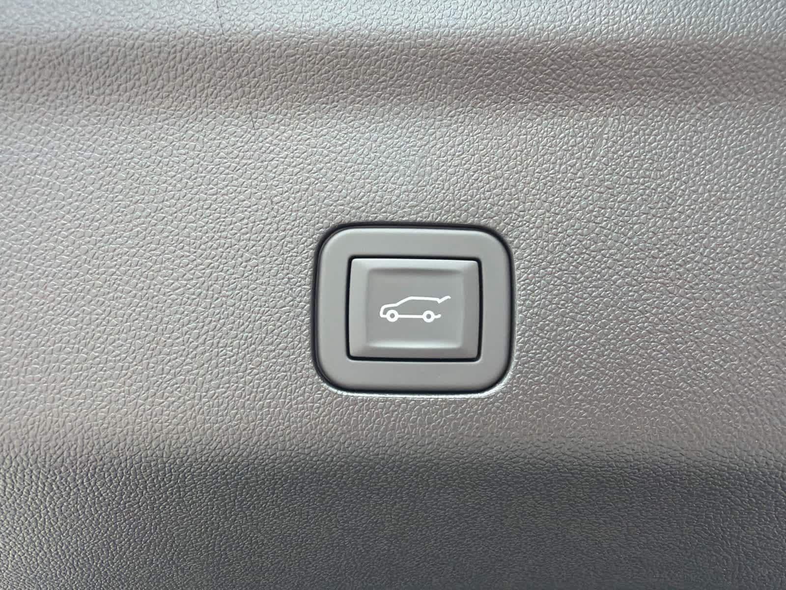 2026 Chevrolet Tahoe LT - Photo 9