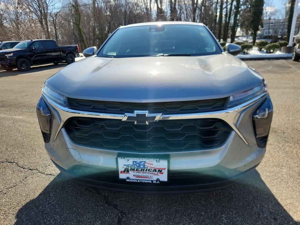 Used 2025 Chevrolet Trax LS with VIN KL77LFEP3SC113213 for sale in Middletown Township, NJ