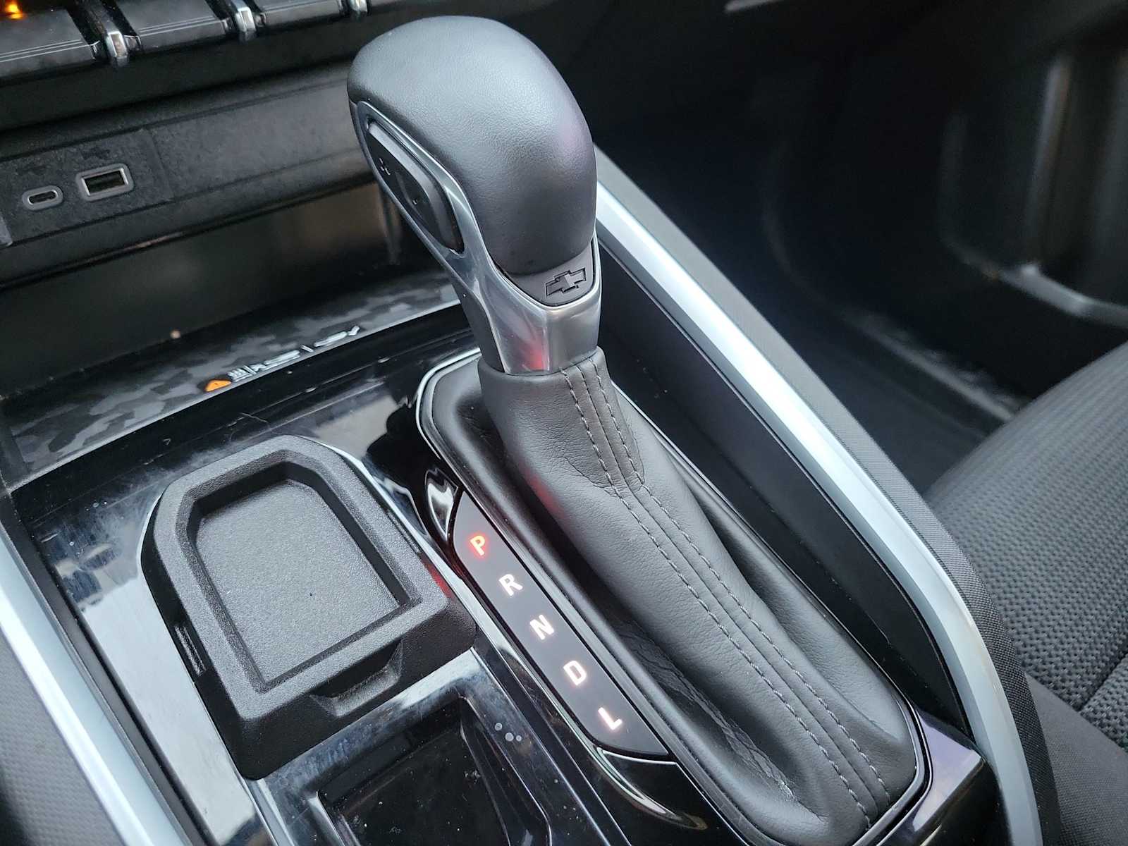 Thumbnail: 2023 Chevrolet Colorado - 21