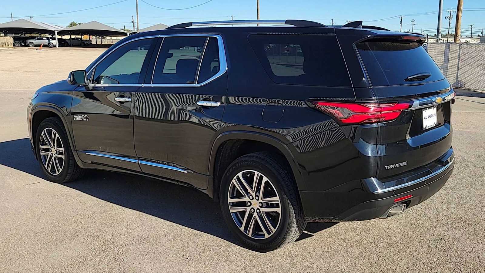 Thumbnail: 2023 Chevrolet Traverse - 5