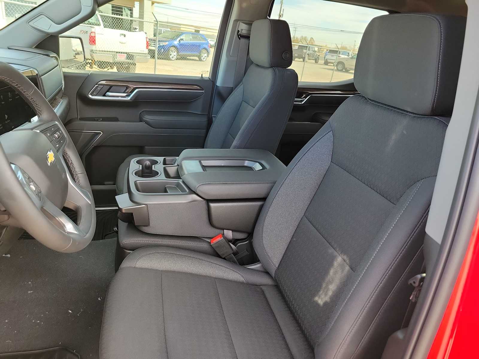 Thumbnail: 2026 Chevrolet Silverado 1500 - 19