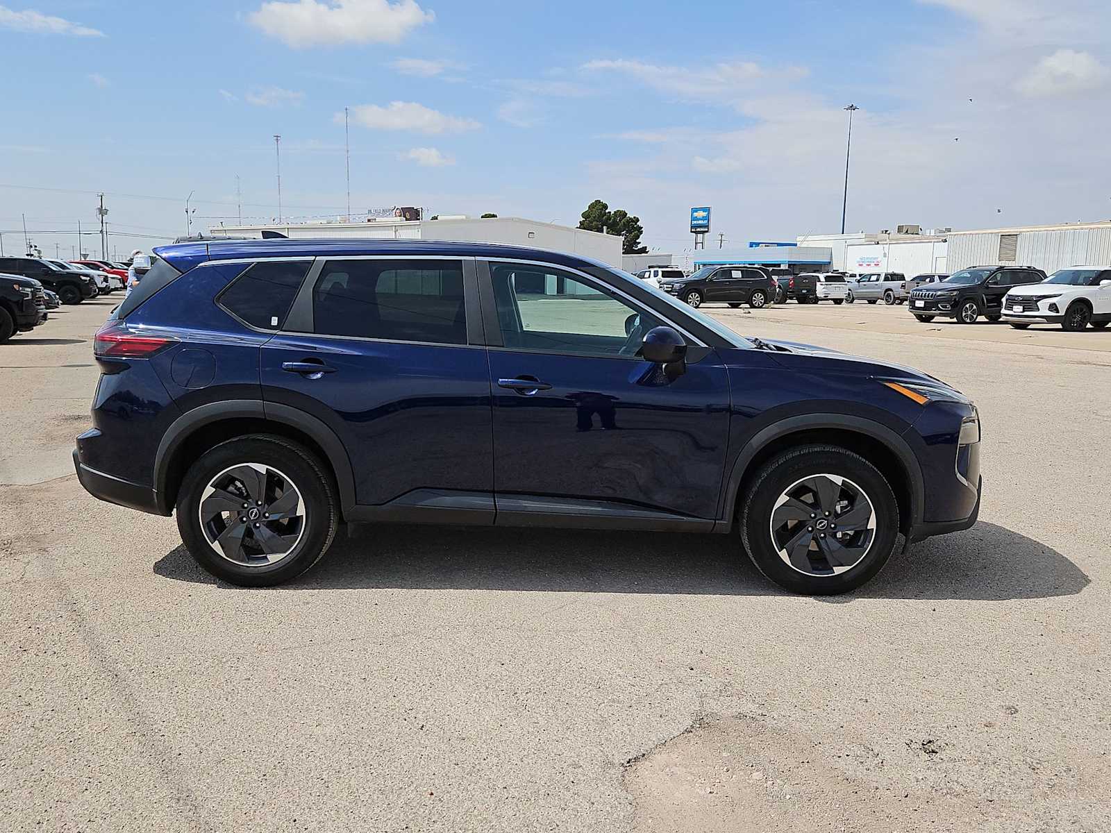 Thumbnail: 2025 Nissan Rogue - 9