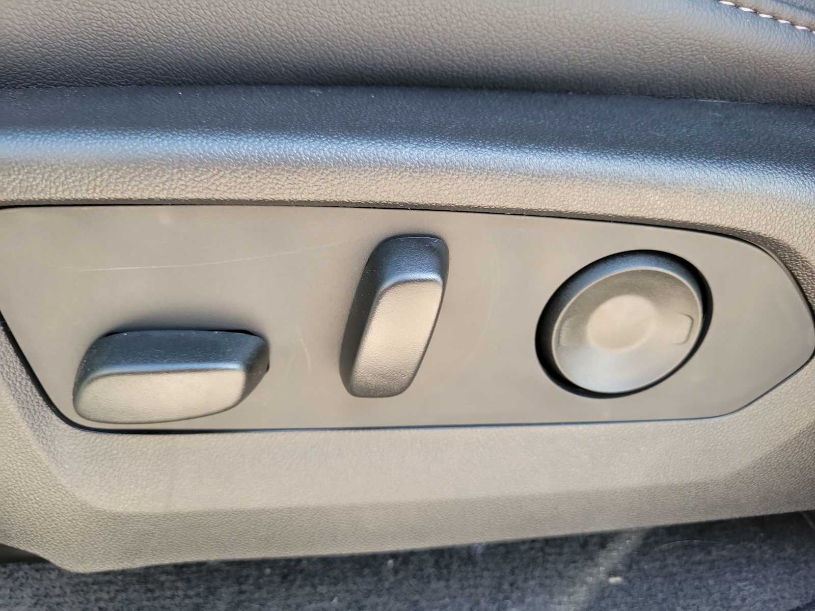 Thumbnail: 2026 Chevrolet Colorado - 22