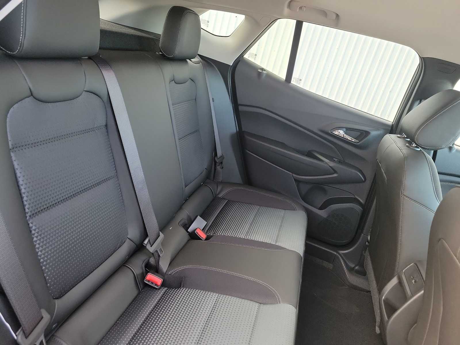 Thumbnail: 2026 Chevrolet Trax - 21