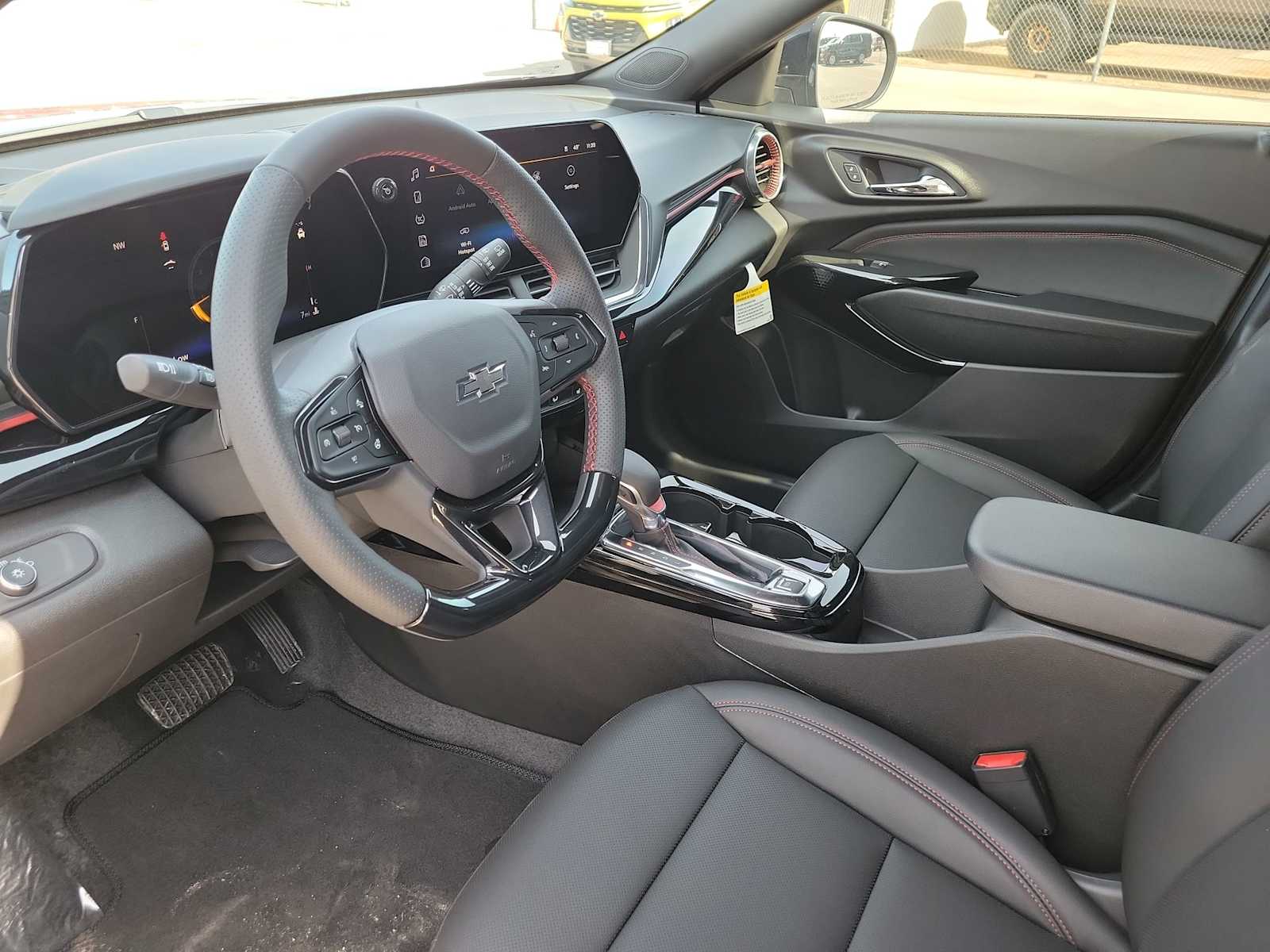 Thumbnail: 2026 Chevrolet Trax - 9