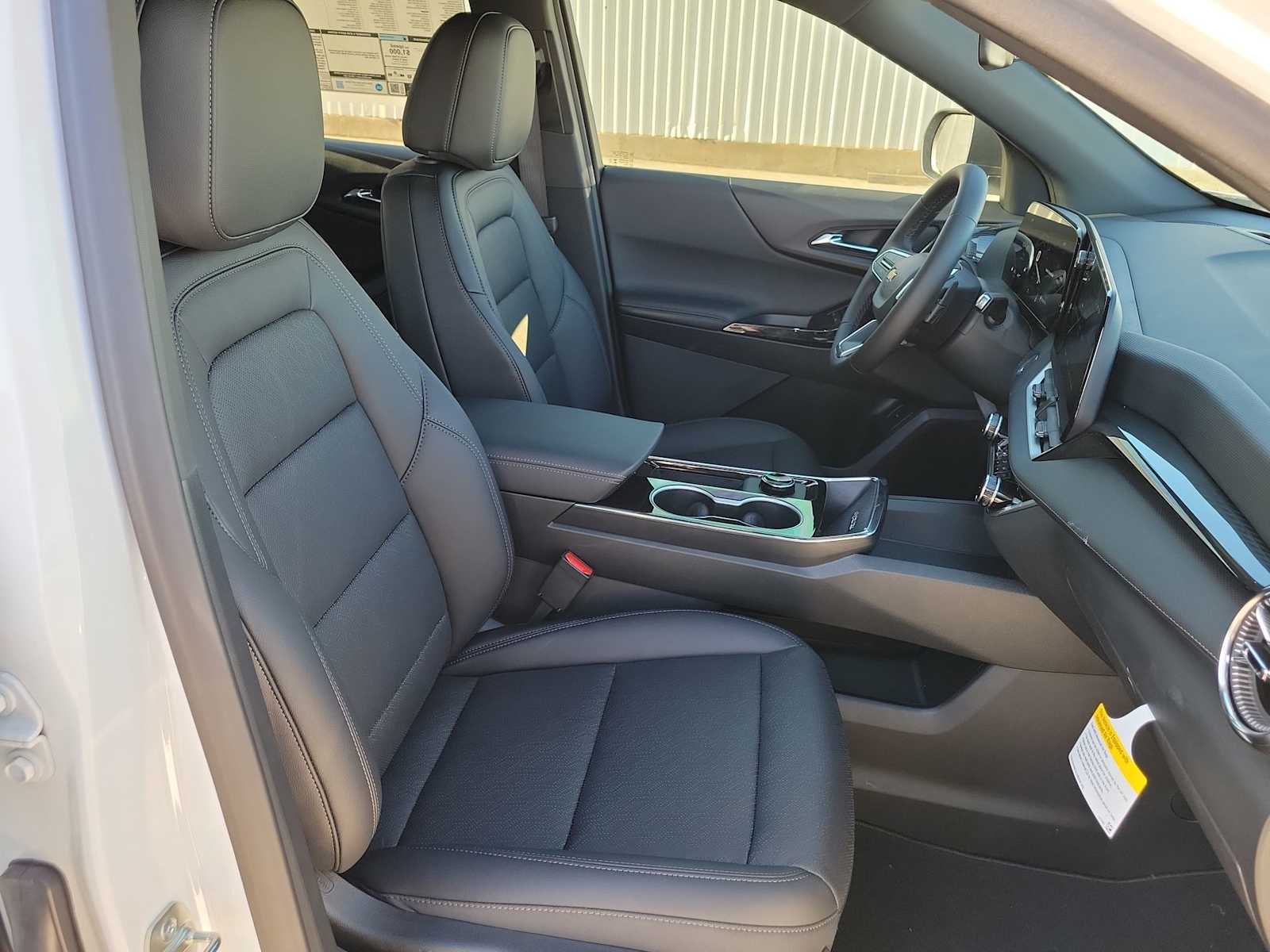 Thumbnail: 2026 Chevrolet Equinox - 18