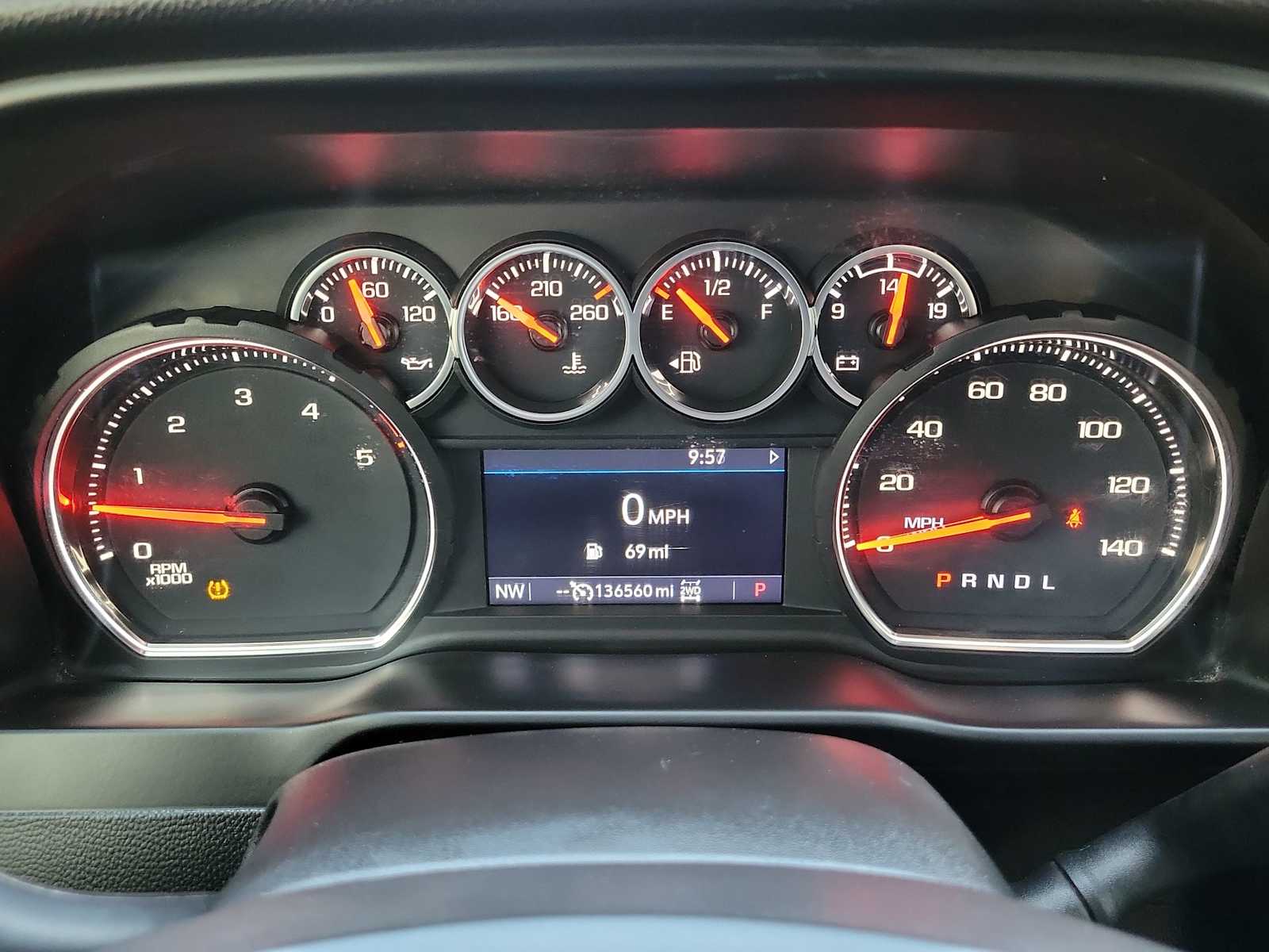 Thumbnail: 2022 Chevrolet Silverado 3500 - 22