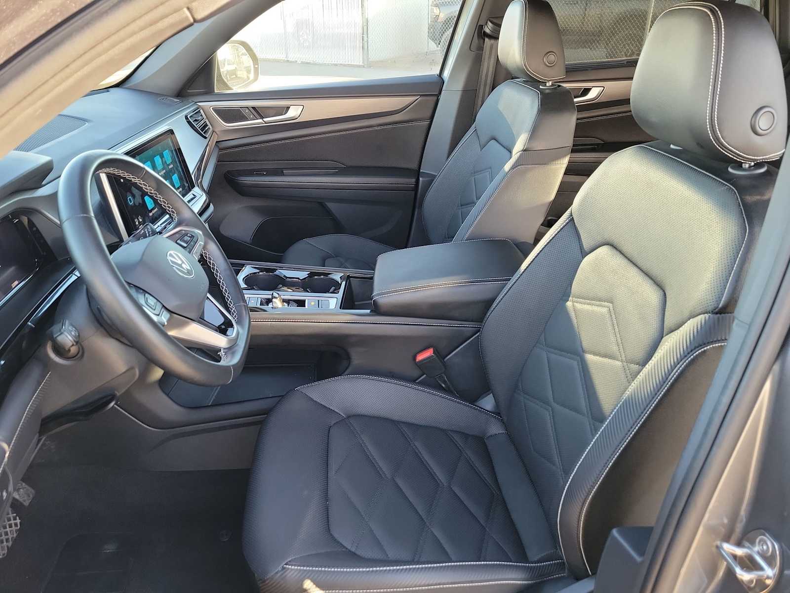 Thumbnail: 2025 Volkswagen Atlas - 19