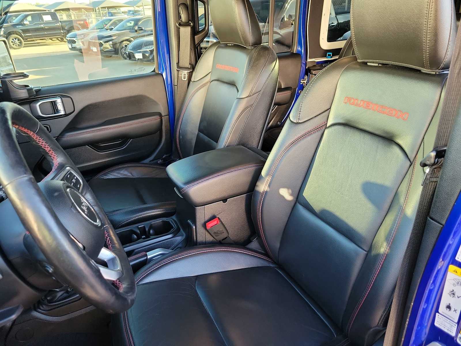 Thumbnail: 2019 Jeep Wrangler - 15