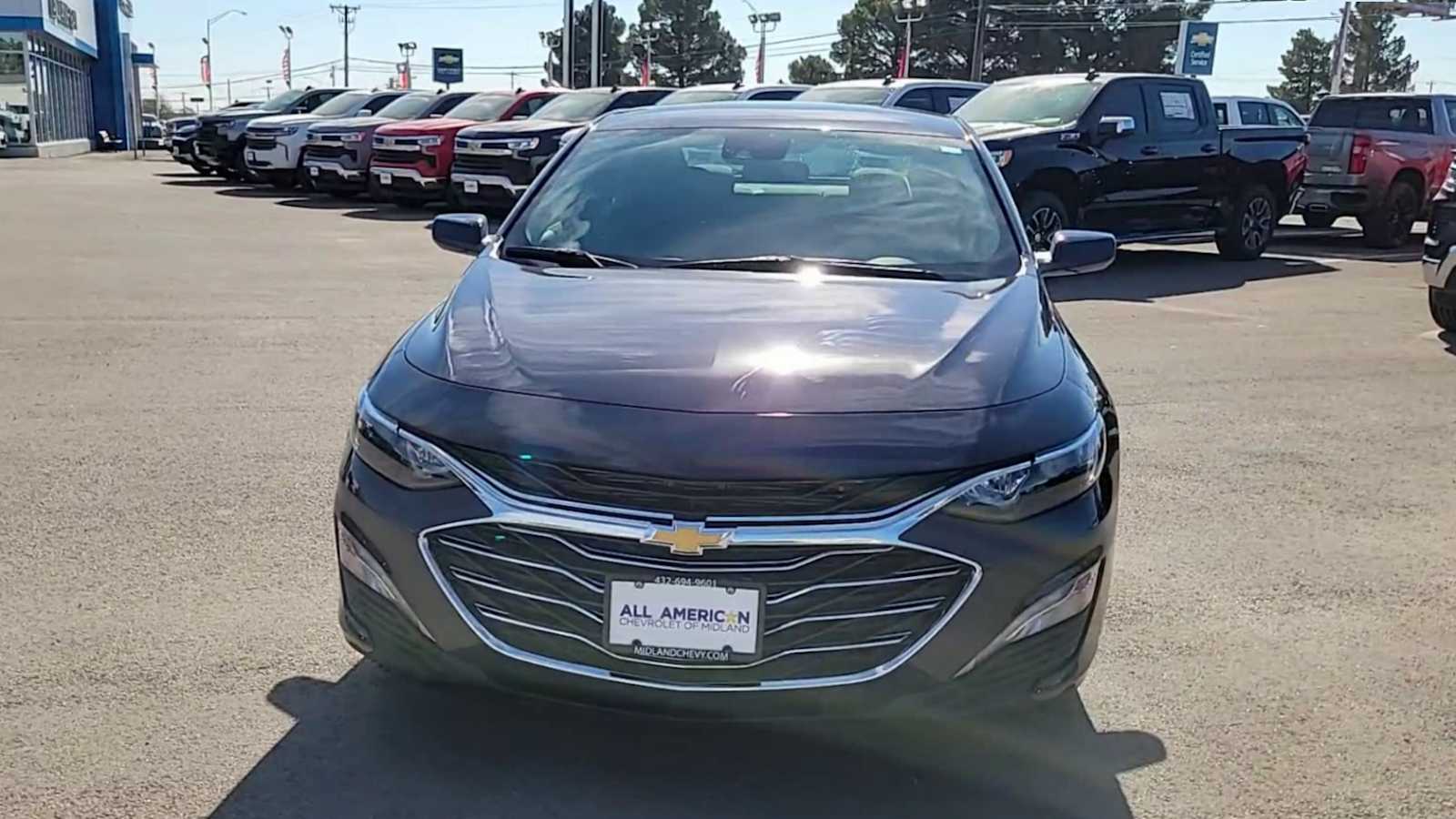 Thumbnail: 2025 Chevrolet Malibu - 3
