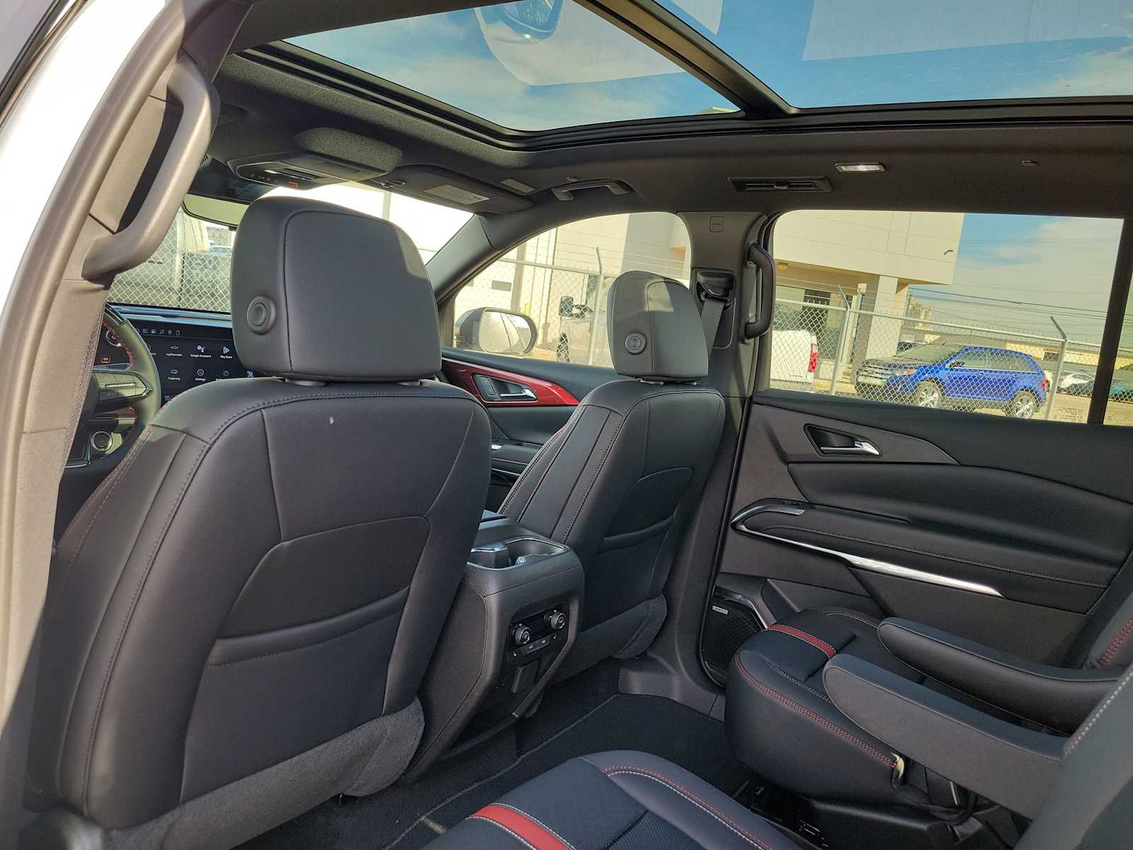 Thumbnail: 2026 Chevrolet Traverse - 20