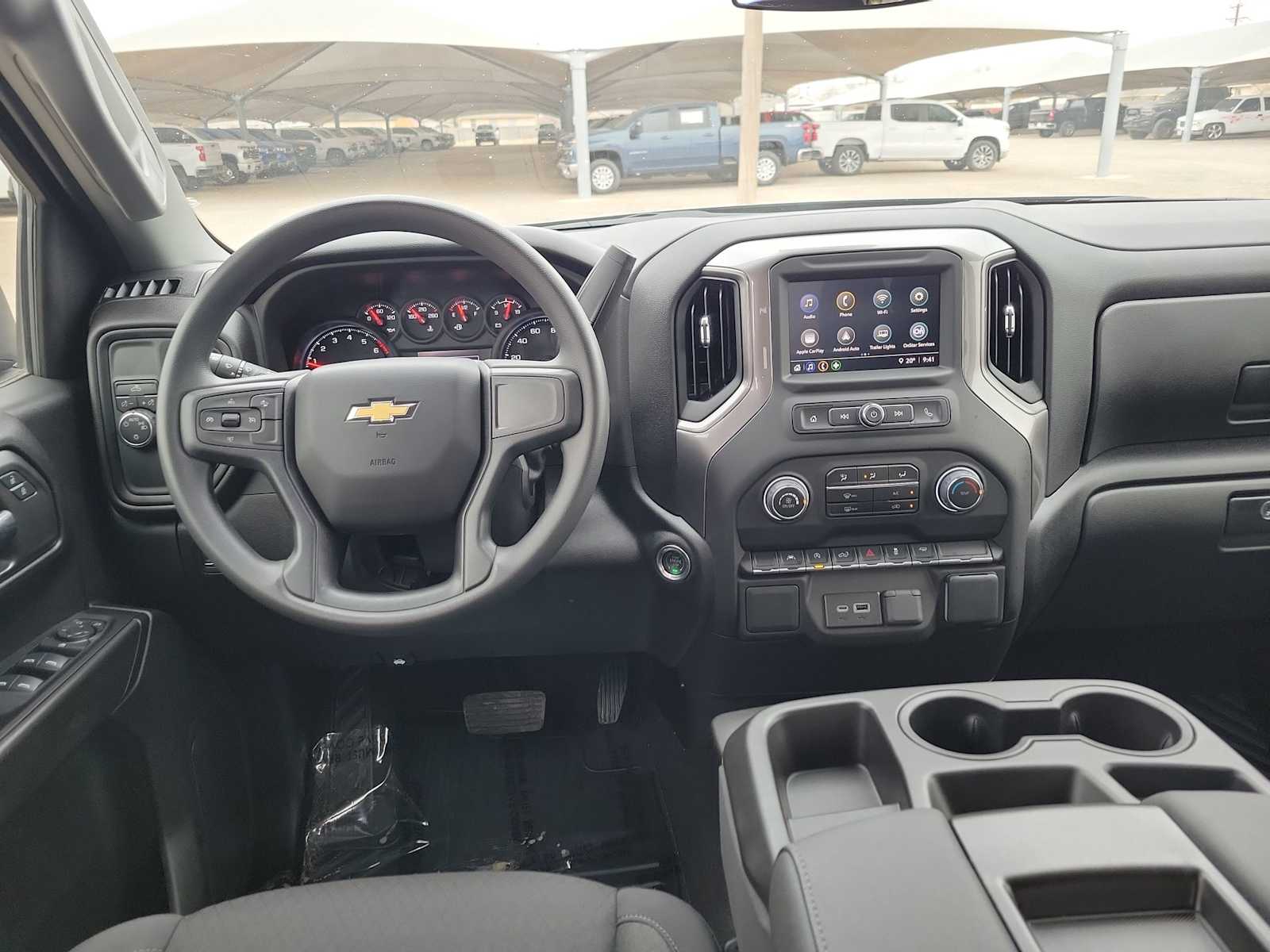 2025 Chevrolet Silverado 1500 Custom 18