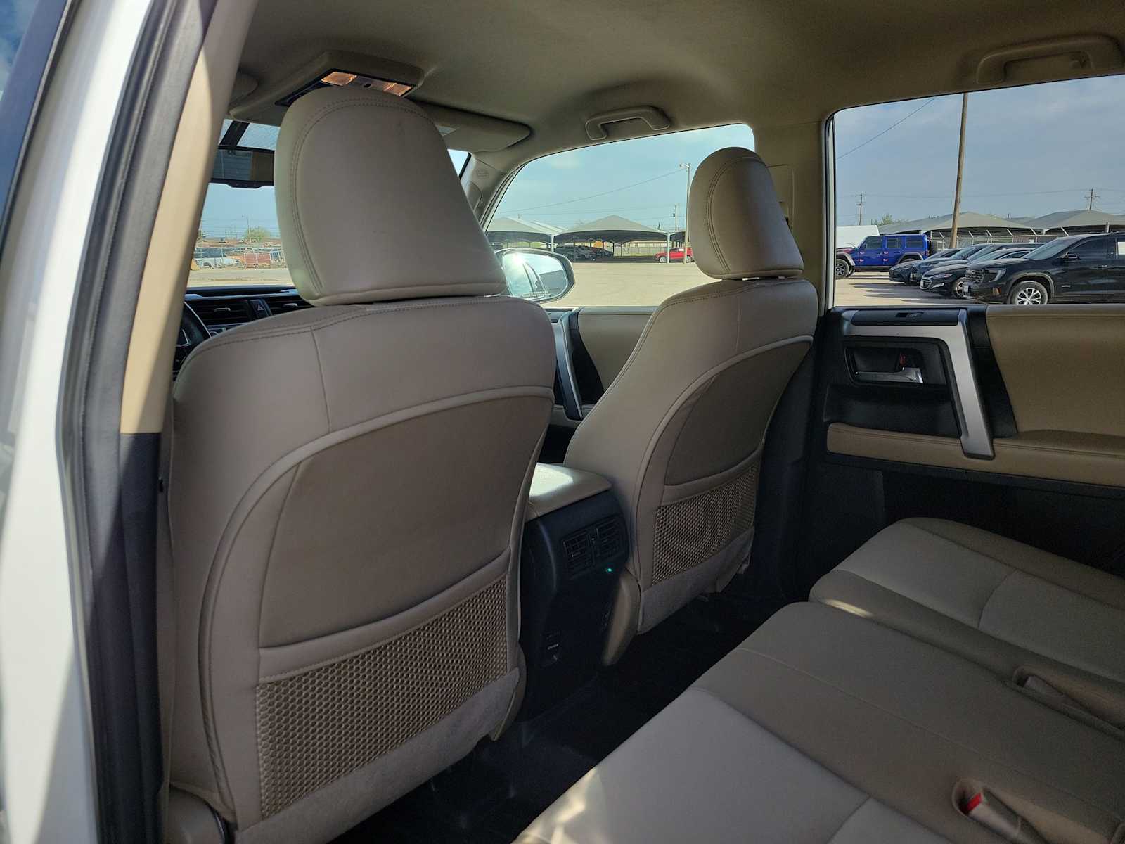 Thumbnail: 2017 Toyota 4Runner - 16