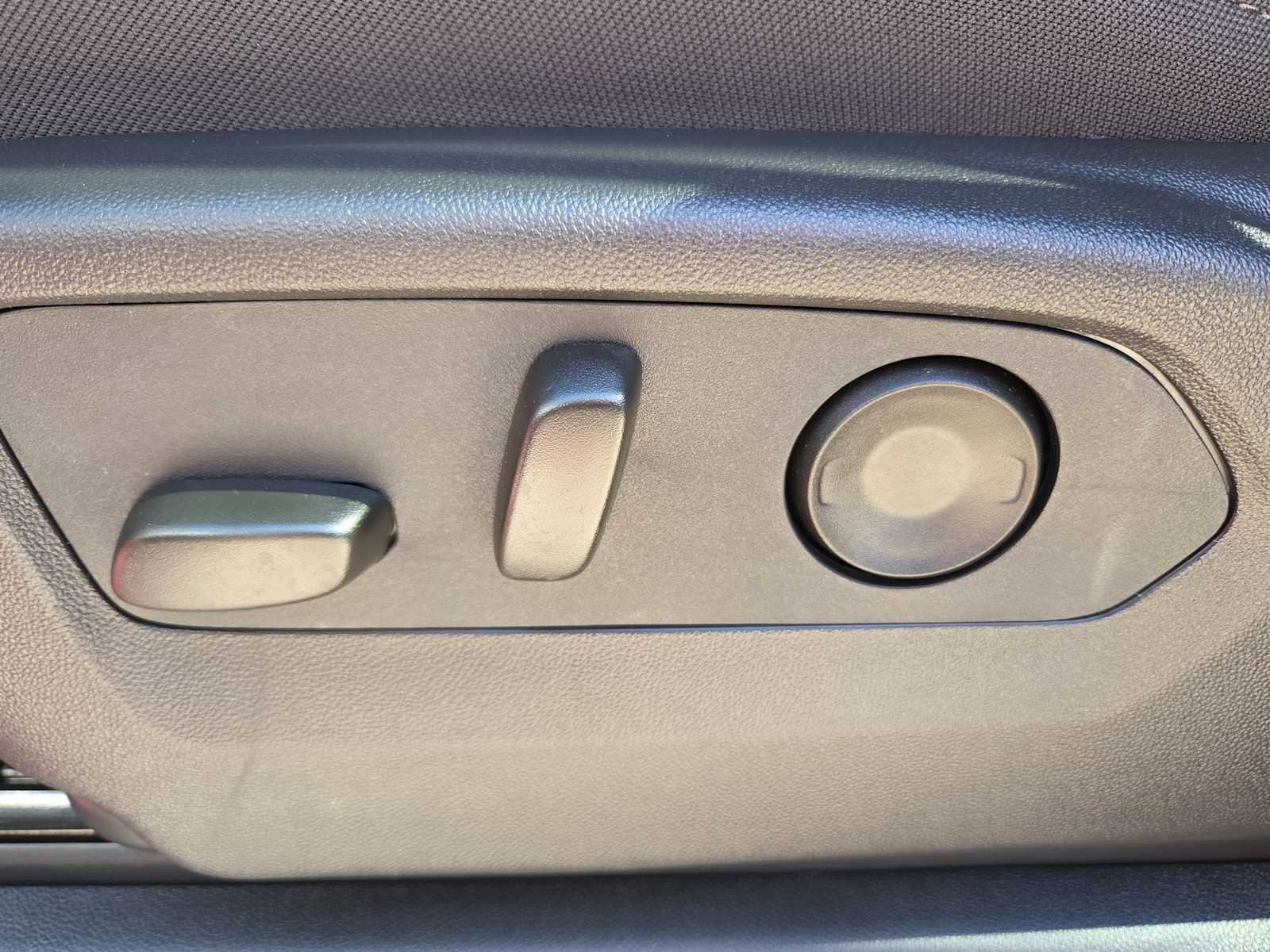 Thumbnail: 2026 Chevrolet Silverado 1500 - 22