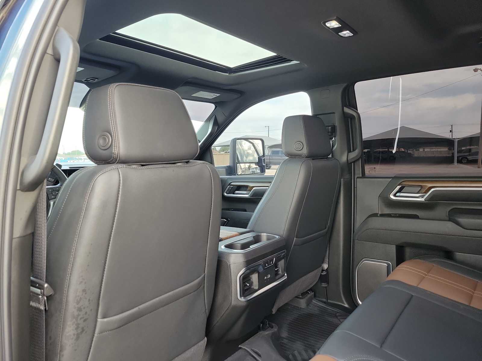 Thumbnail: 2026 Chevrolet Silverado 2500 - 16