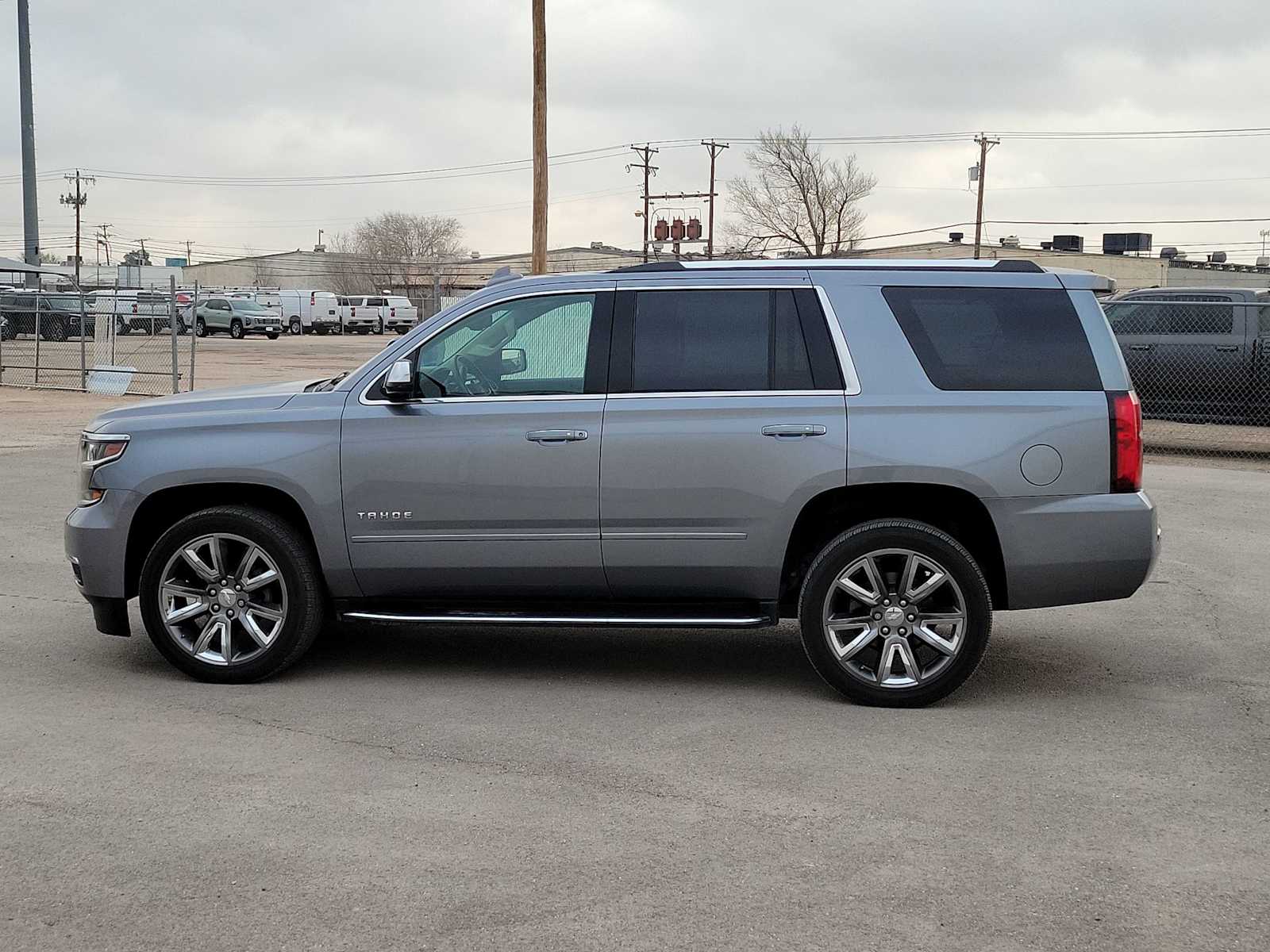 Thumbnail: 2019 Chevrolet Tahoe - 5