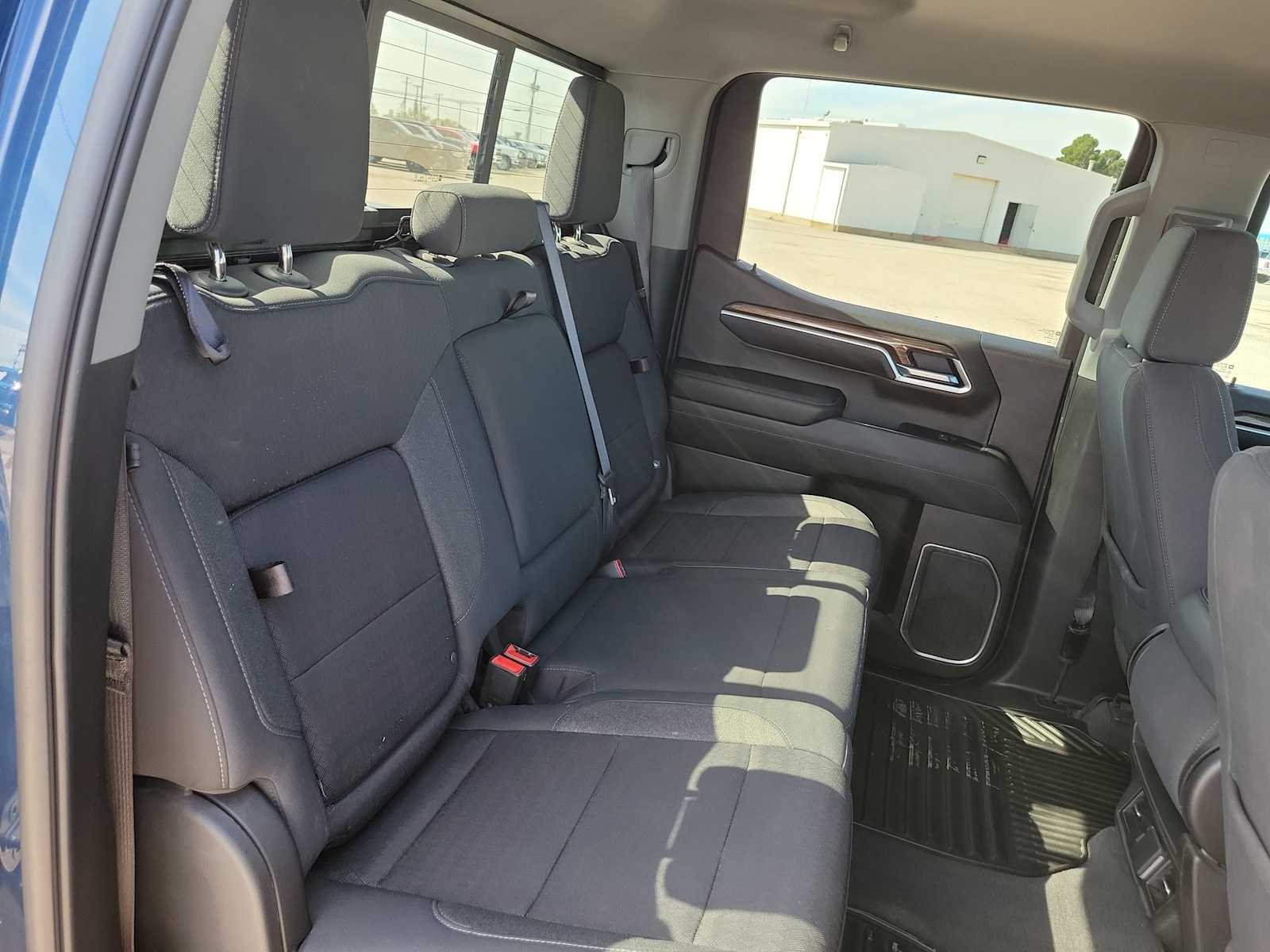Thumbnail: 2022 Chevrolet Silverado 1500 - 17
