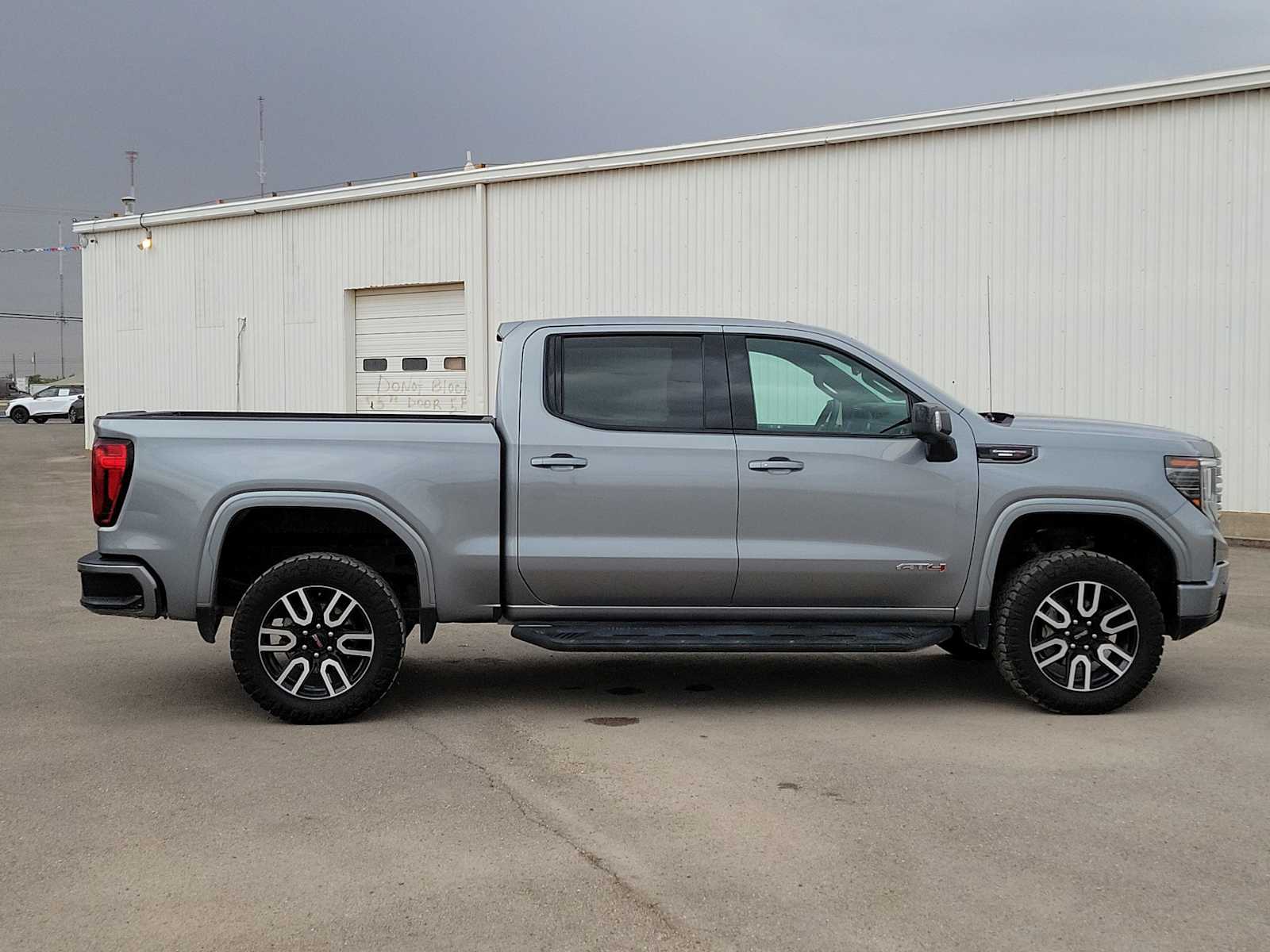 Thumbnail: 2024 GMC Sierra 1500 - 9