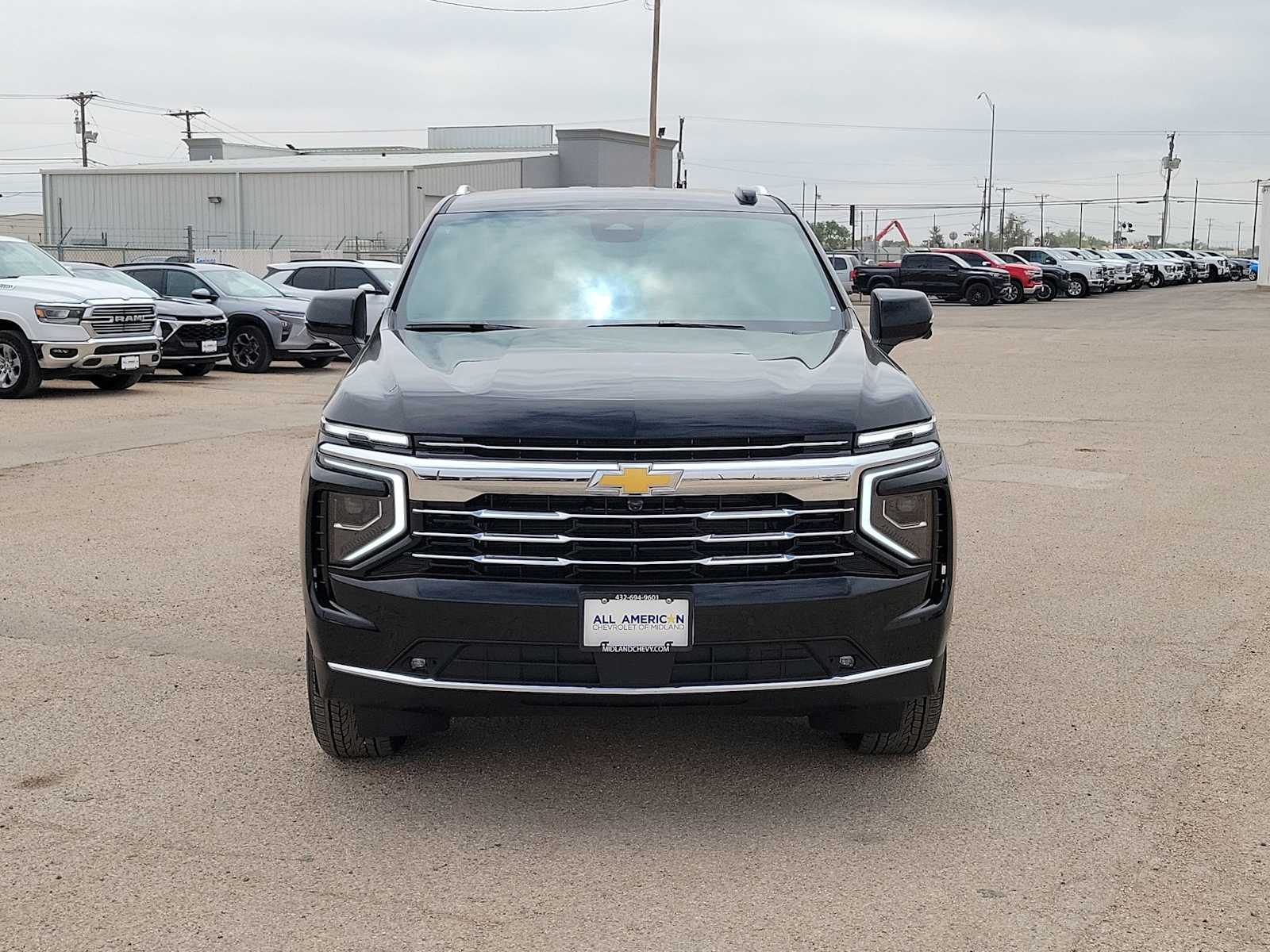 Thumbnail: 2026 Chevrolet Tahoe - 3