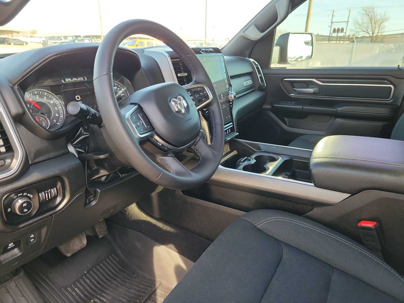 Thumbnail: 2025 RAM 1500 - 10