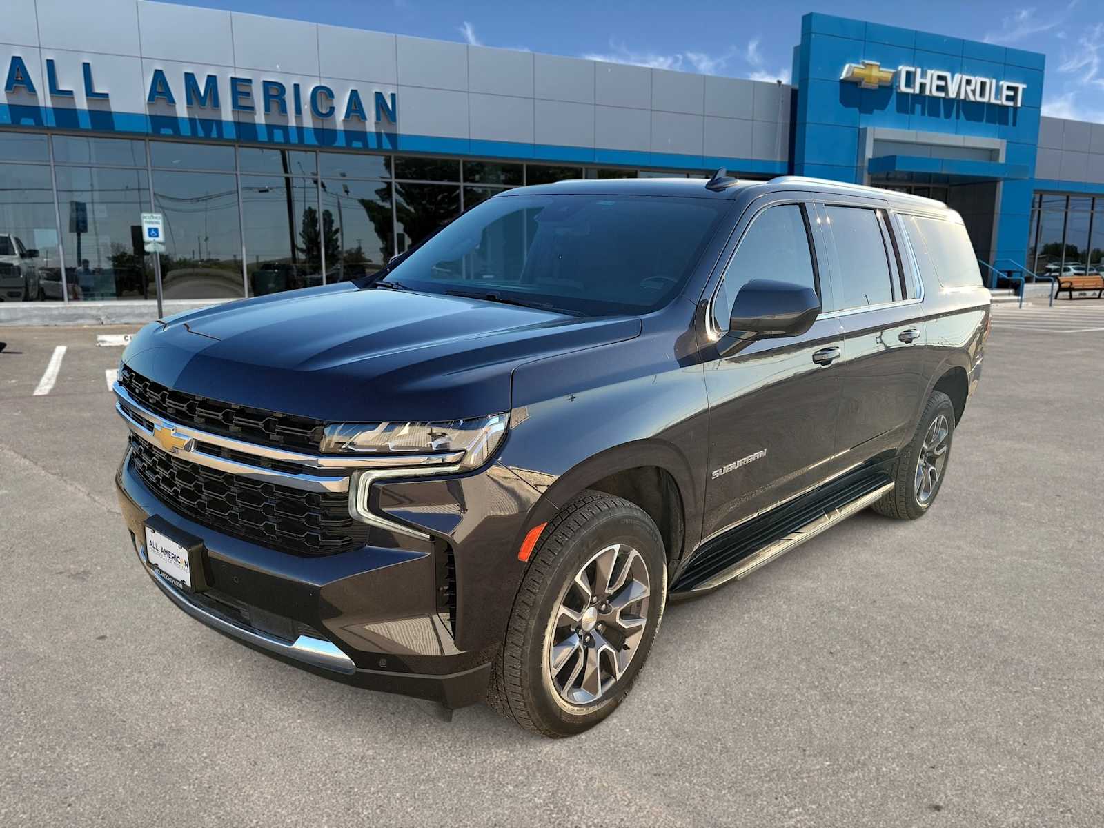 Thumbnail: 2023 Chevrolet Suburban - 1