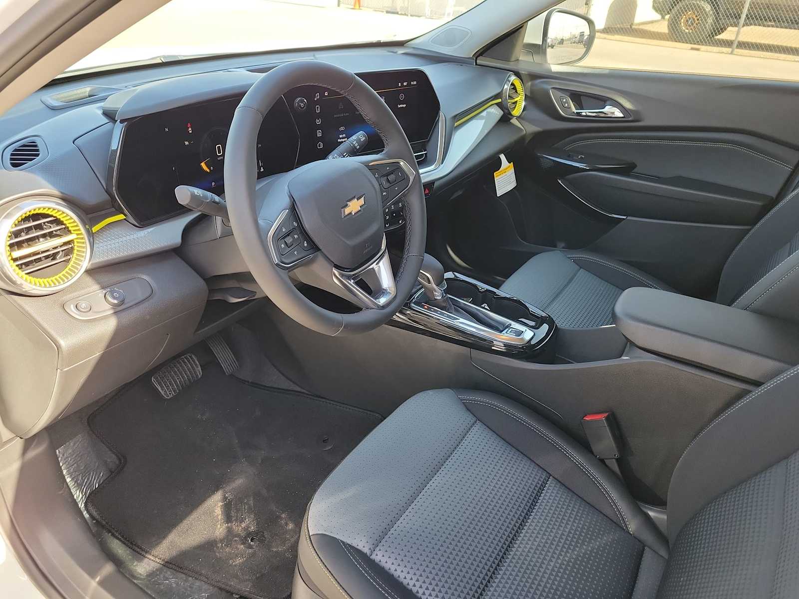 Thumbnail: 2026 Chevrolet Trax - 10